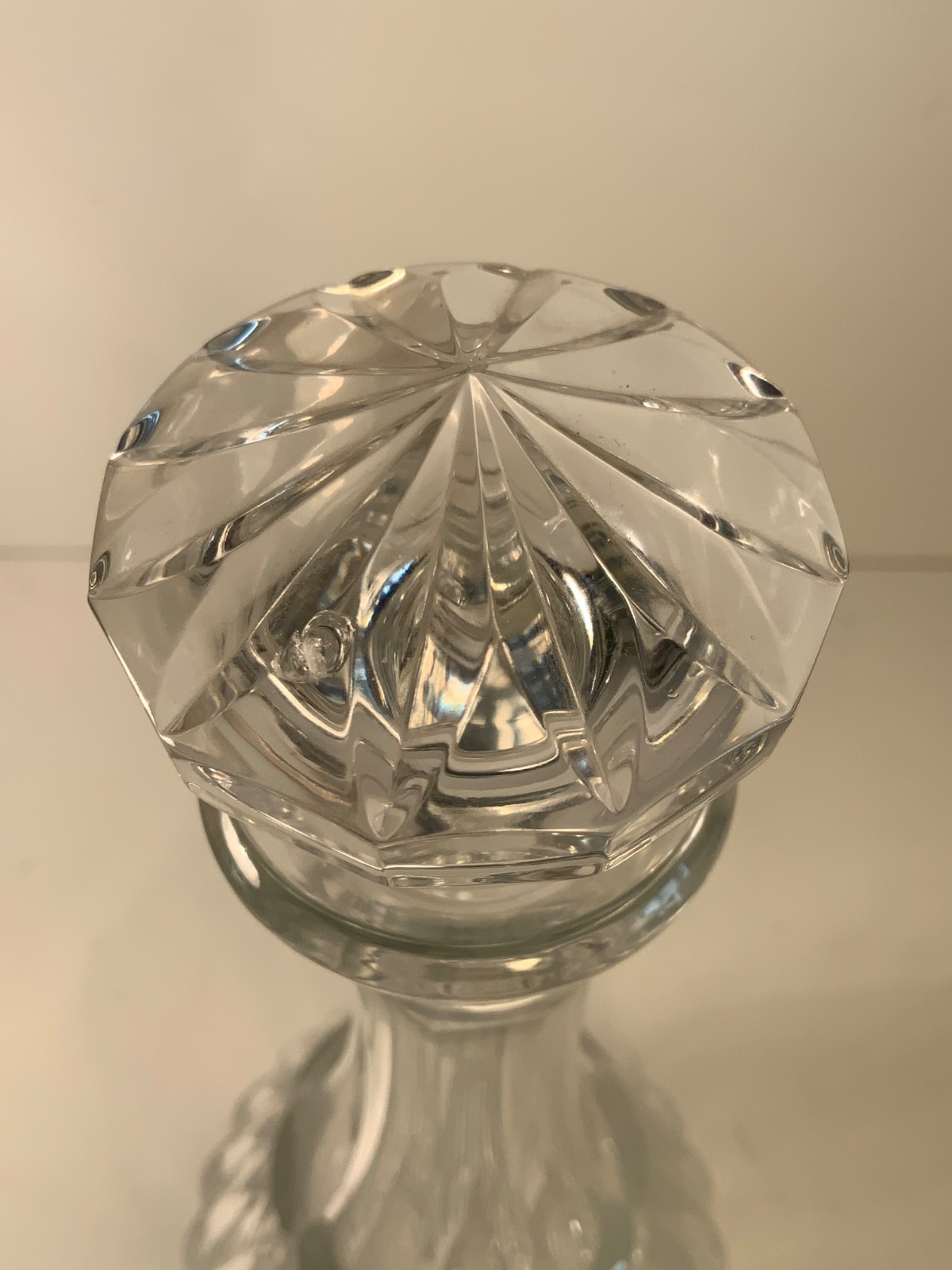 Romanian Crystal Wine Decanter & Stopper 12.5 in.