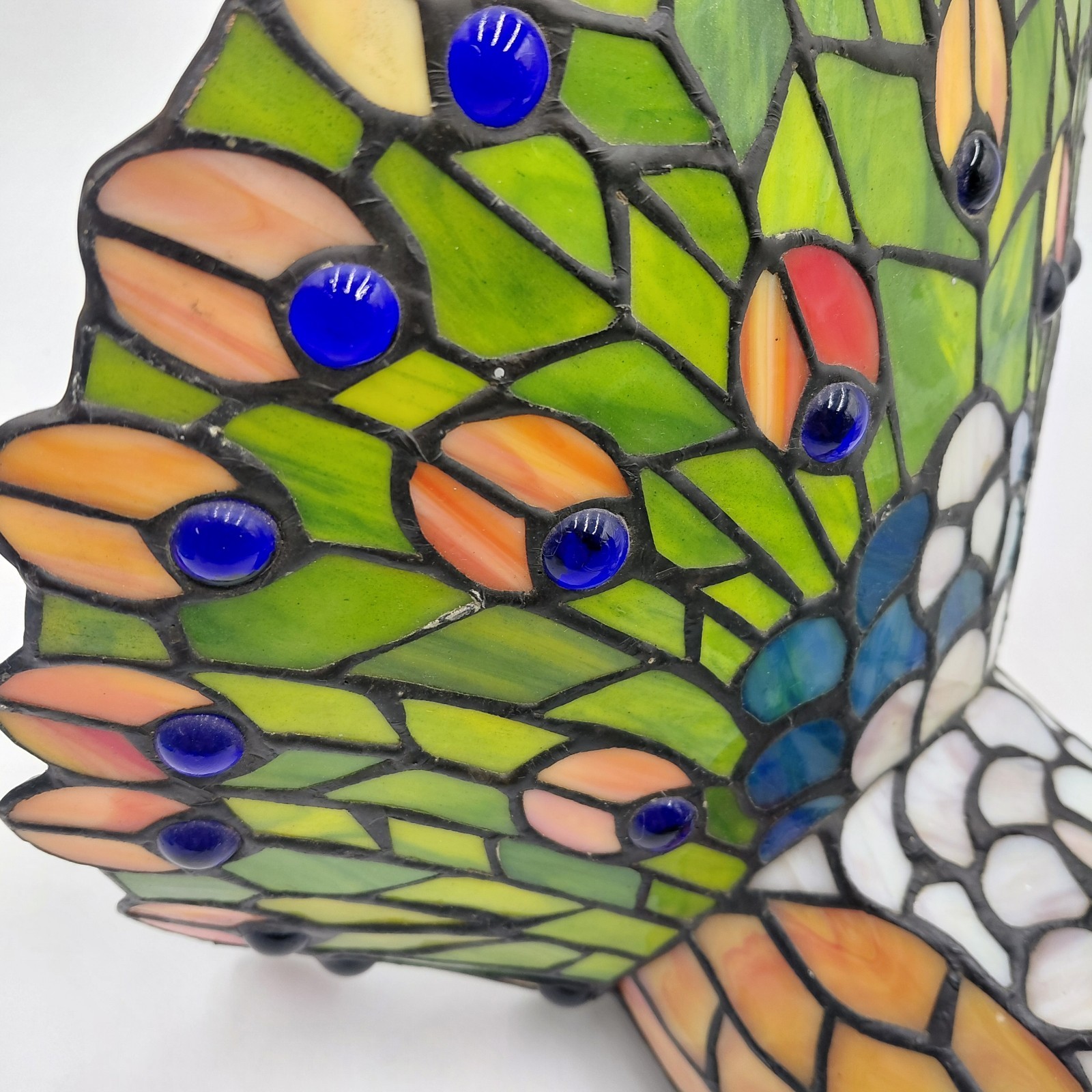 Vtg Tiffany Style Peacock Stained Glass Accent Lamp Light Mosaic Eclectic Read