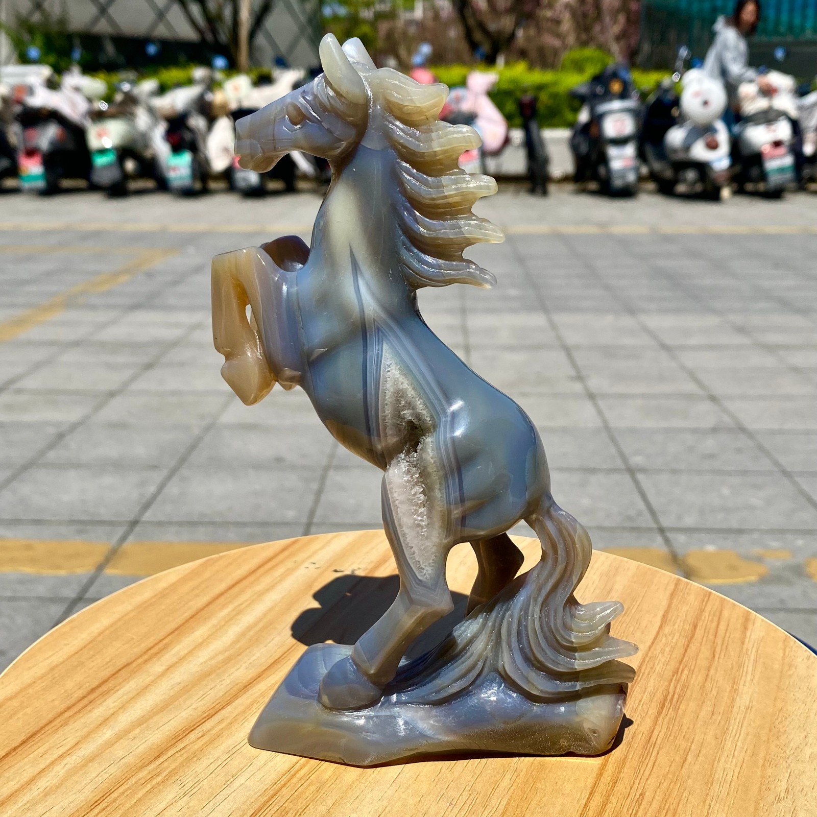 470G Natural Agate Carved Horse Figurine, Exquisite Hand Carved Gemstone Statue