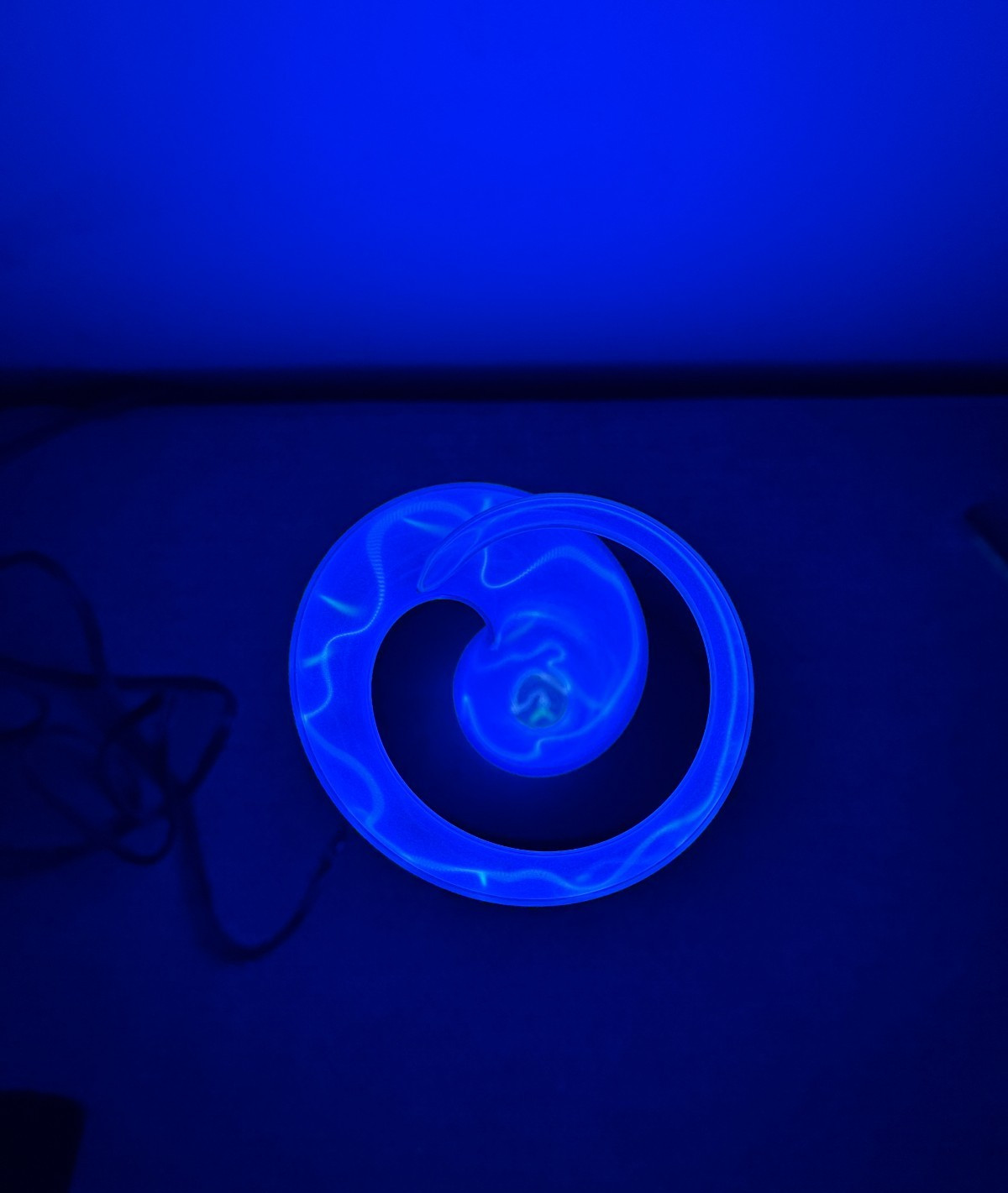 Lumisource Sculptured Electra Plasma Lamp Motion Art Glass Blue Light