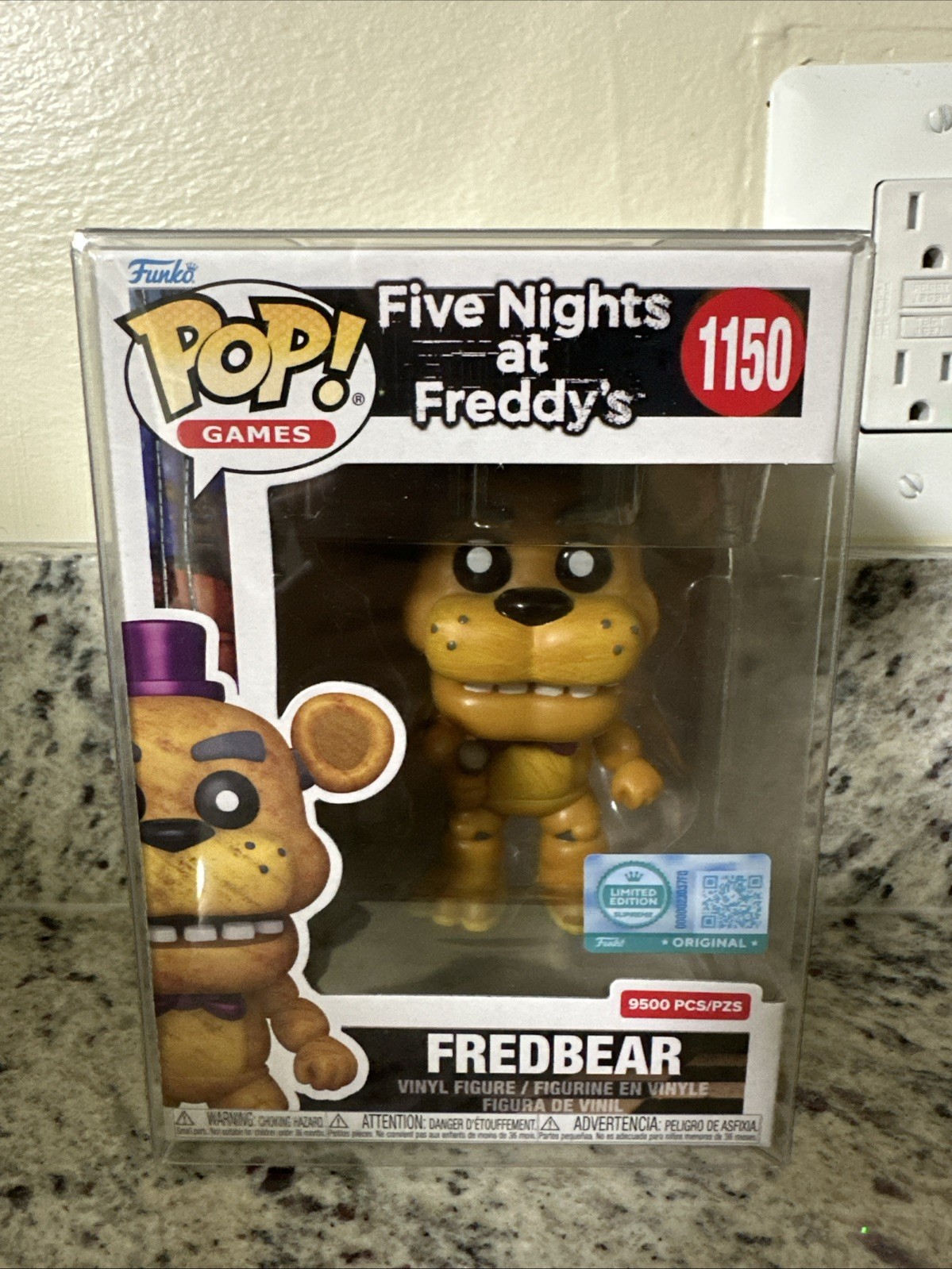 Funko Pop! FNAF Fredbear #1150 Supreme LE Entertainment Earth Exc w/ Protector