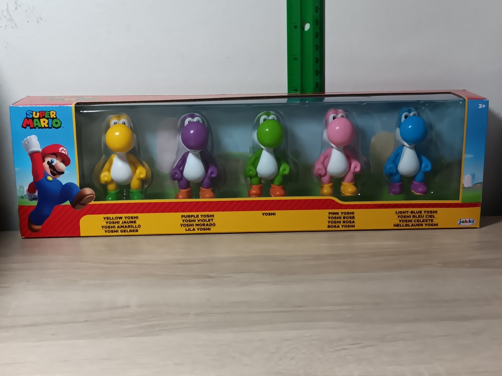 2.5″ YOSHI Box Super Mario World of Nintendo Jakks Pink Purple Yellow Light Blue