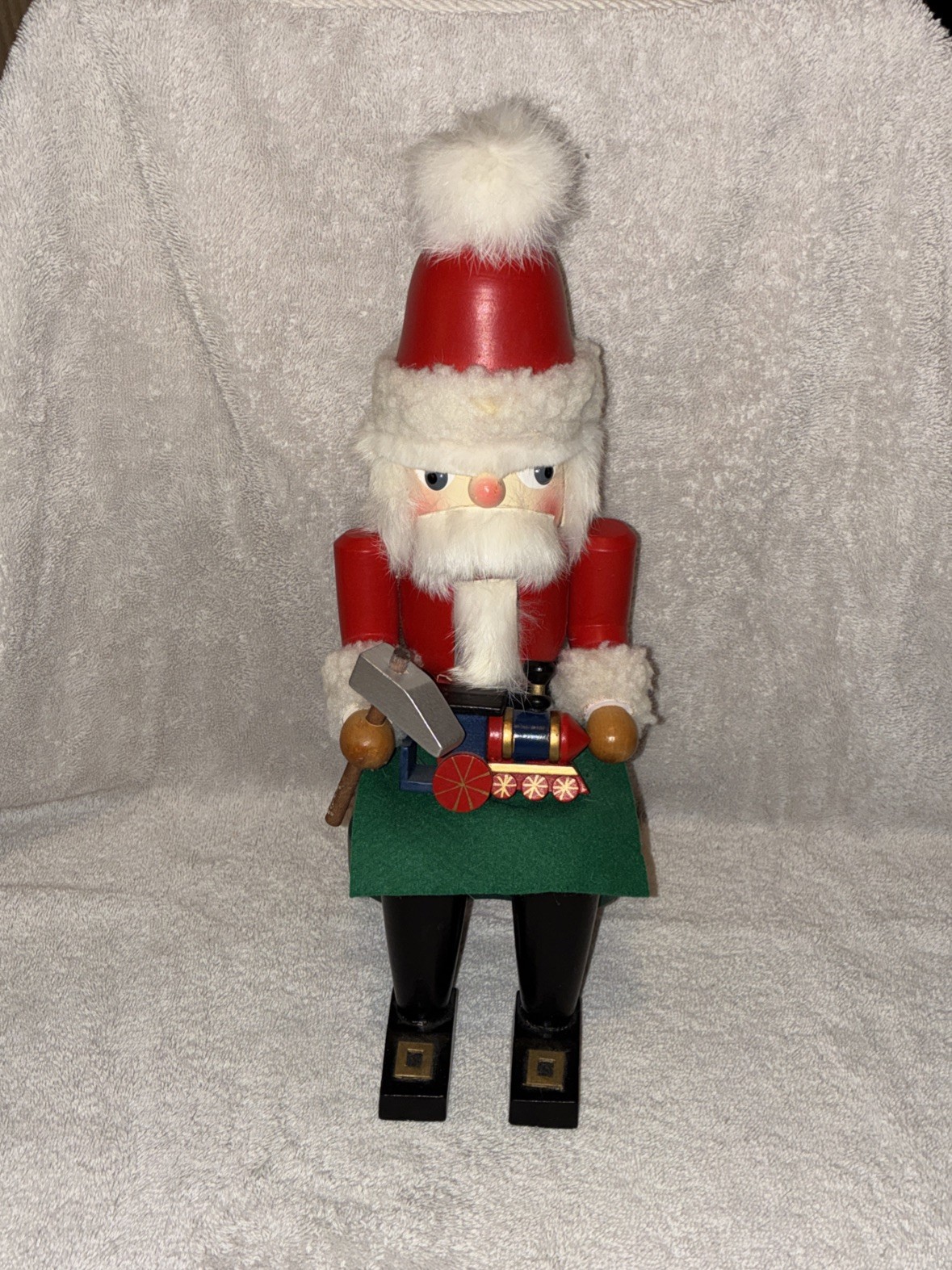 Nutcracker Village Vintage 1996 Santa Toy Maker Nutcracker Sitting On Stool