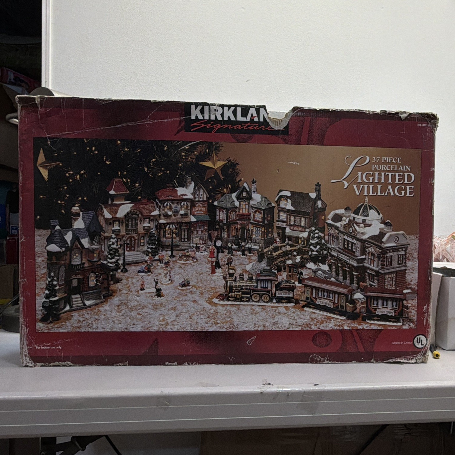 Kirkland Signature Porcelain Illuminated Christmas Village 3 Piece Set