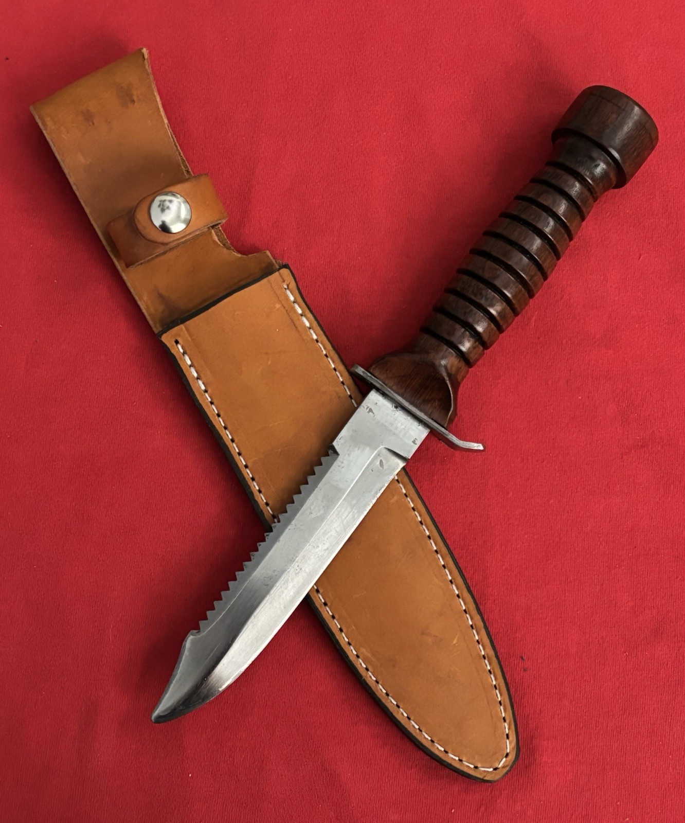 VINTAGE 1960-1970’S GERMAN DIVE KNIFE-VIETNAM ERA-THEATER TYPE GRIP & NEW SHEATH