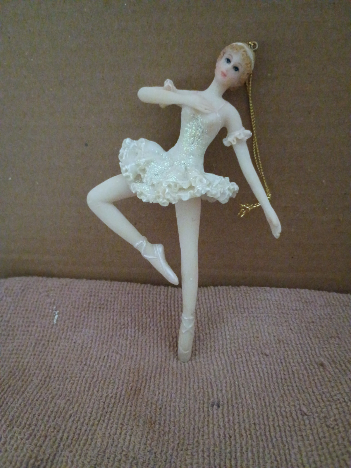 Ballerina 5-1/2″ in White Suit Ornament Figurine