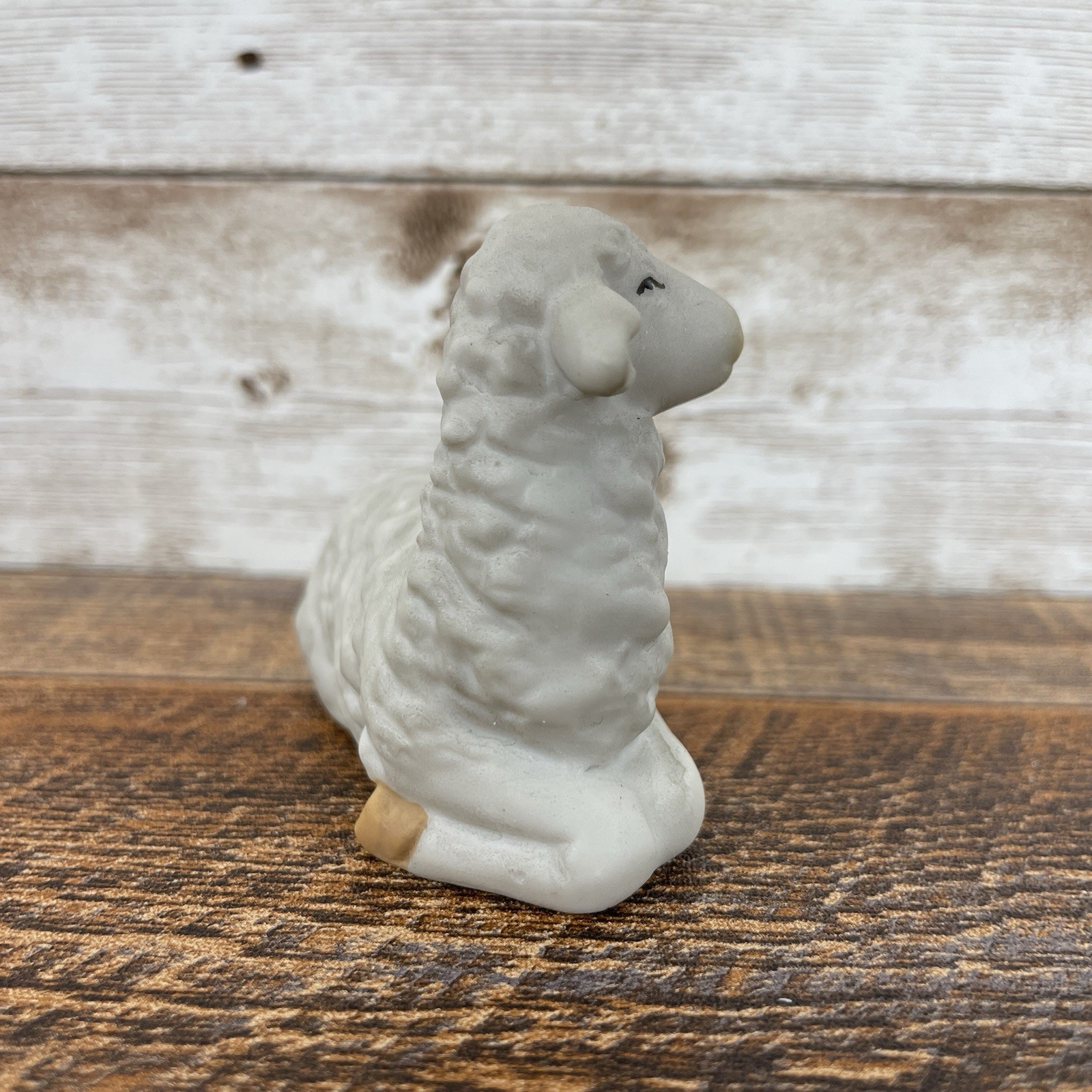 Kirkland Signature Nativity Lamb Replacement Christmas Porcelain Figurine 75177
