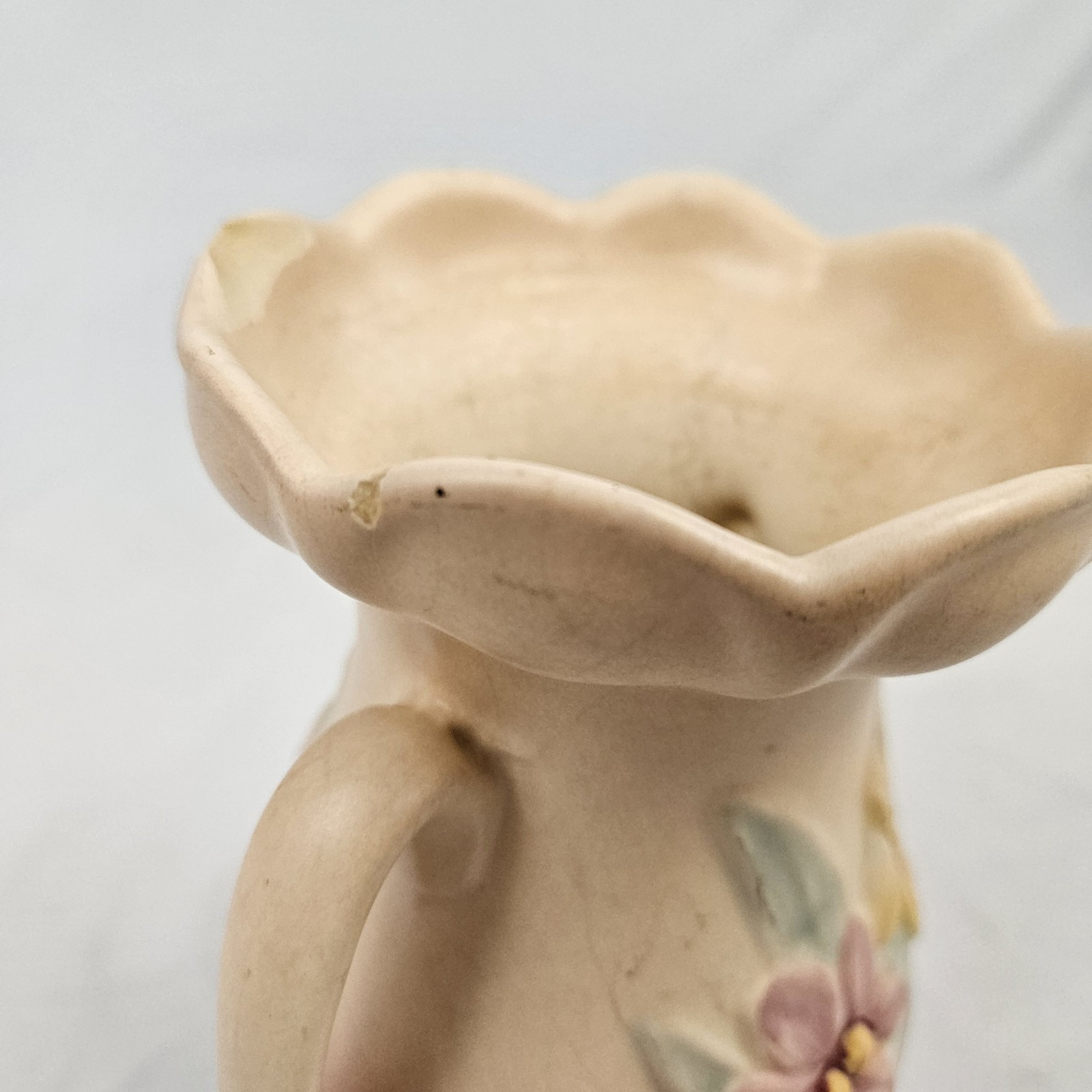 Hull Pottery Vase Iris 407-7 Double Handle Vintage Victorian Art Nouveau 1940’s