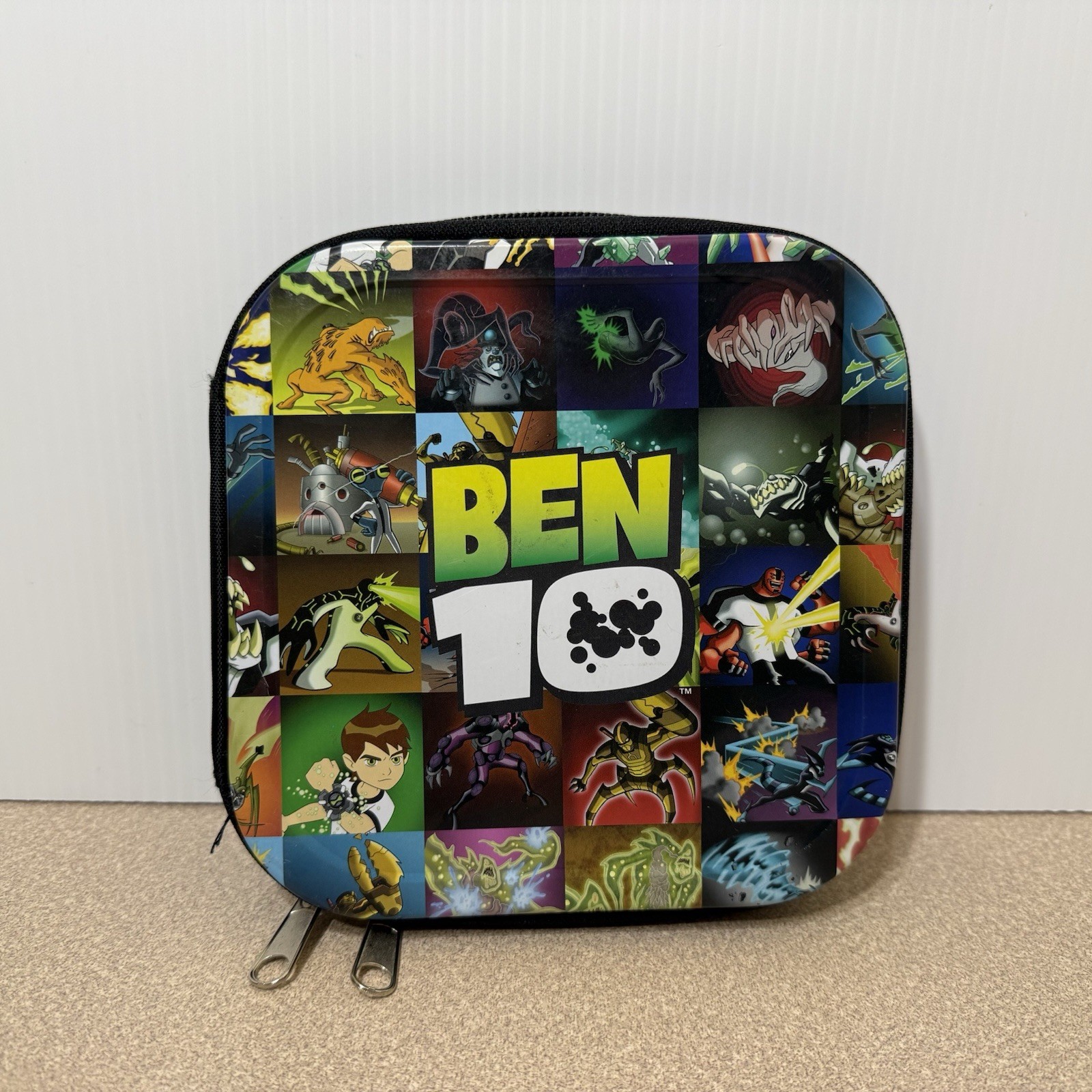 Ben 10 CD Disc Case VINTAGE Y2K Cartoon Network RARE HARD CASE – 24 CDs