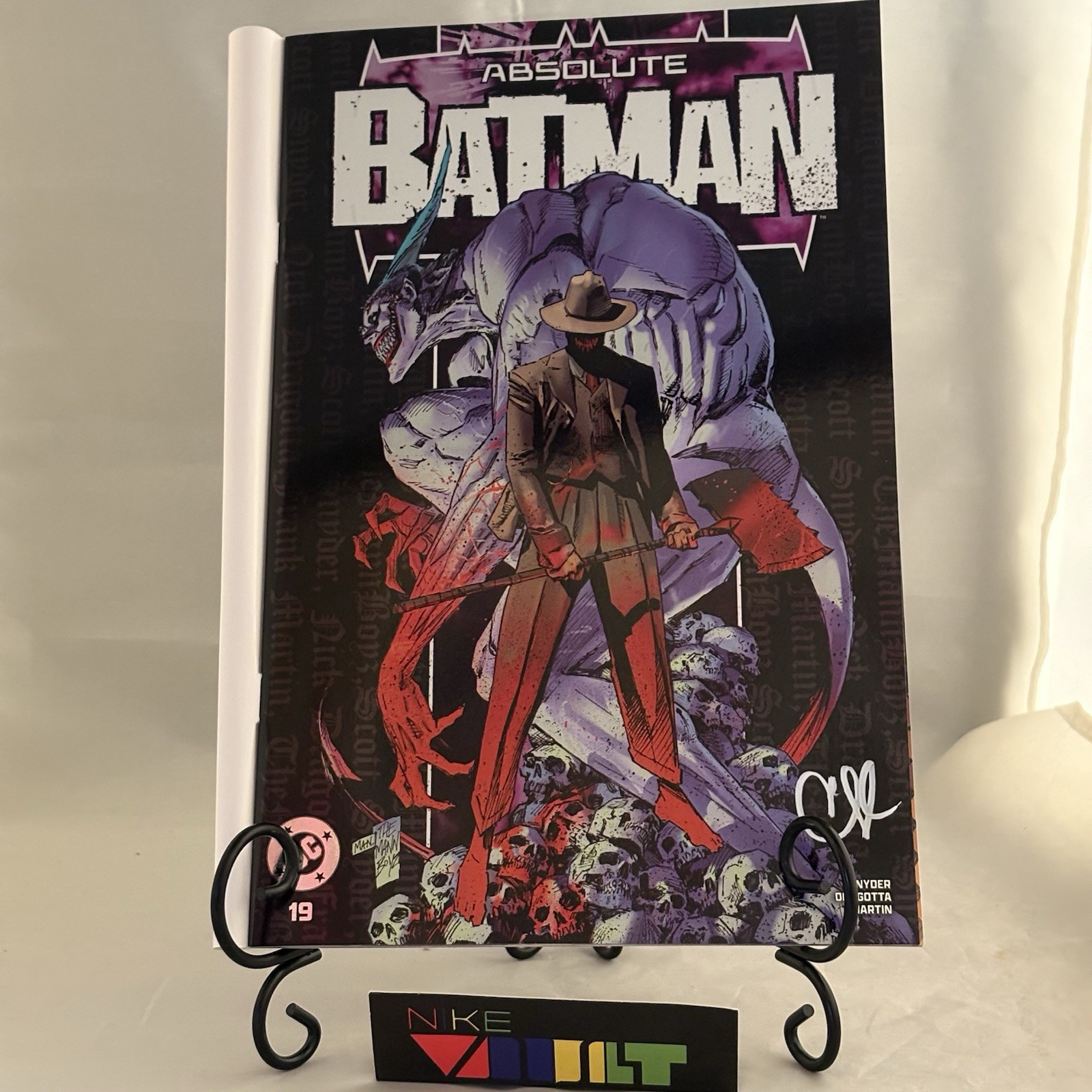 ABSOLUTE BATMAN #19 Foil Homage – Clay Mann Signed w/ COA – In Hand