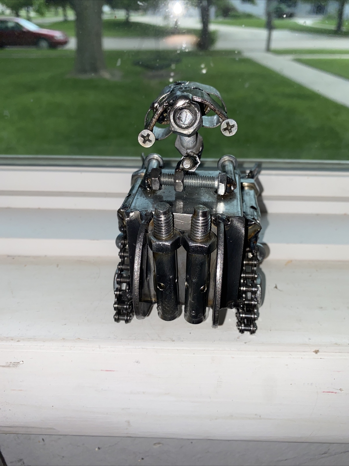 WALL-E Sprocket Chain Paperweight Figure Character Collector METAL Desk Birthday