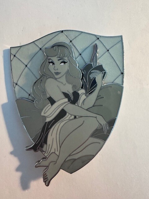 Aurora Grey Sleeping Beauty Disney Fantasy Pin Bombshell Collection (D3)
