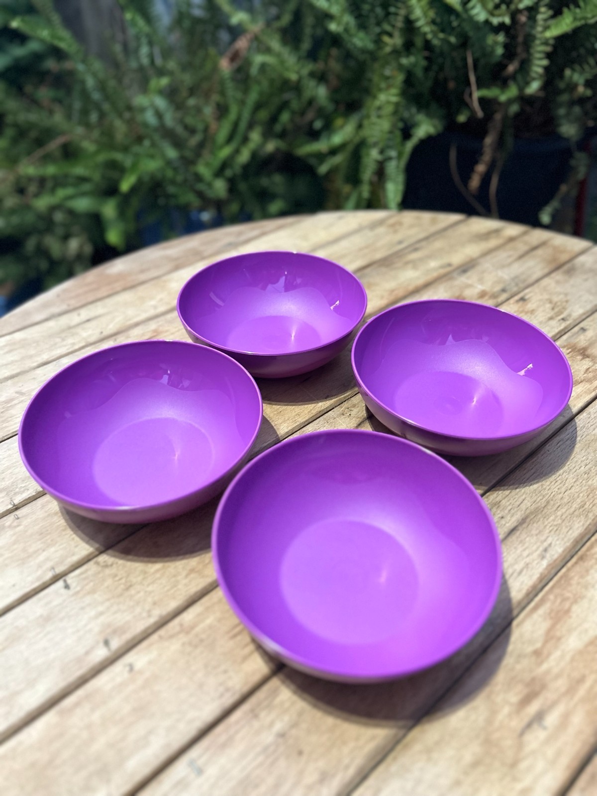 Tupperware Open House Cereal Bowls Set Of 4 purple 3 Cups New