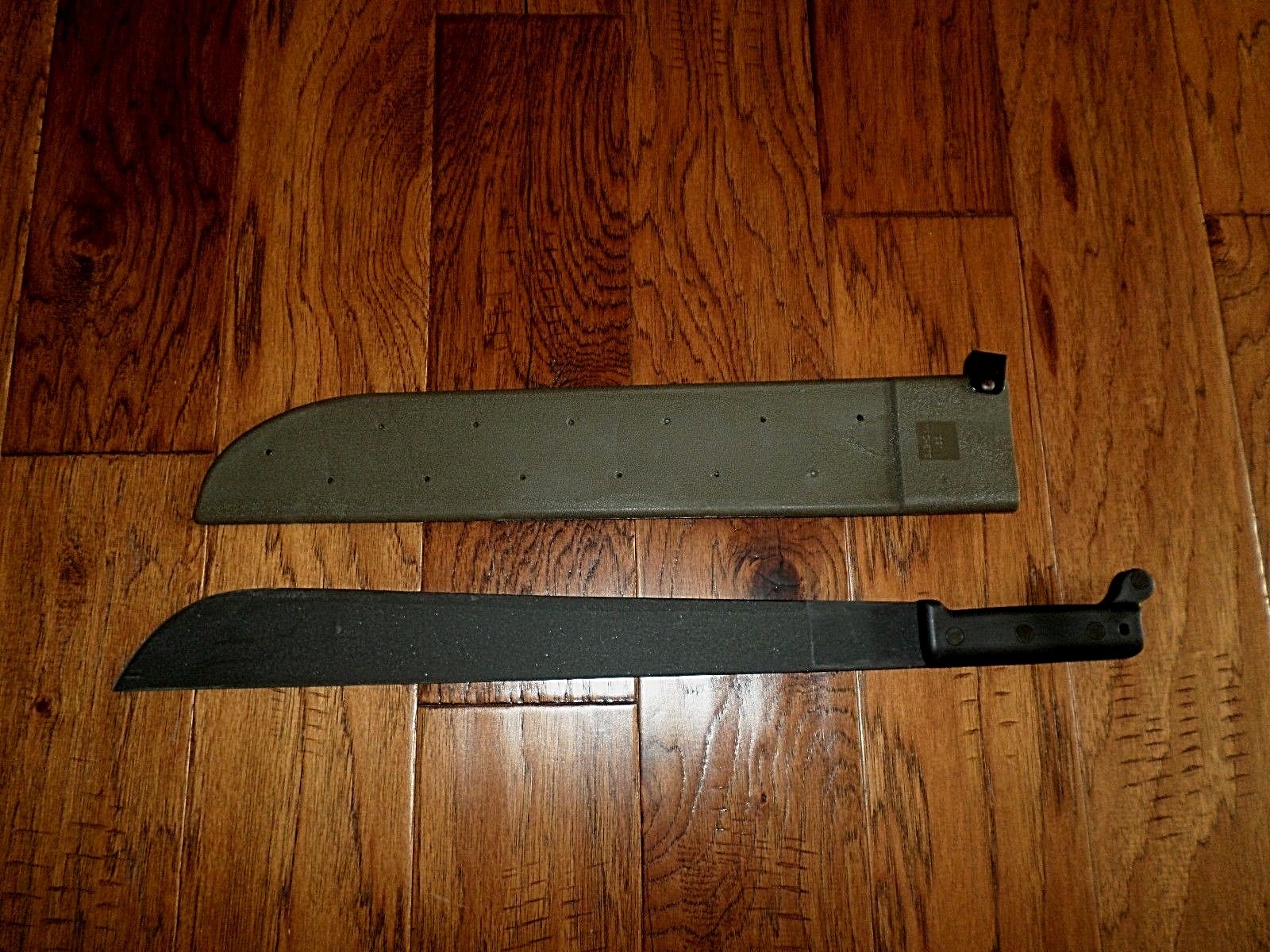U.S MILITARY MACHETE AND SHEATH 18″ INCHES U.S.A MADE ONTARIO KNIFE CO