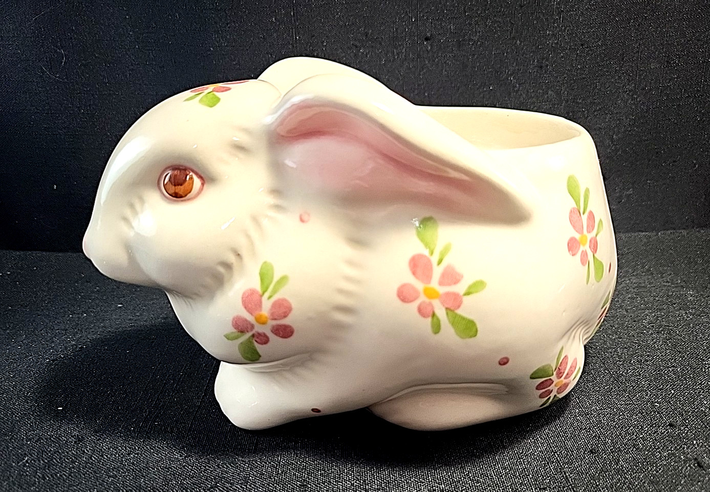 Vtg Avon Ceramic Bunny Planter Painted Flowers Candle Holder-no candle included