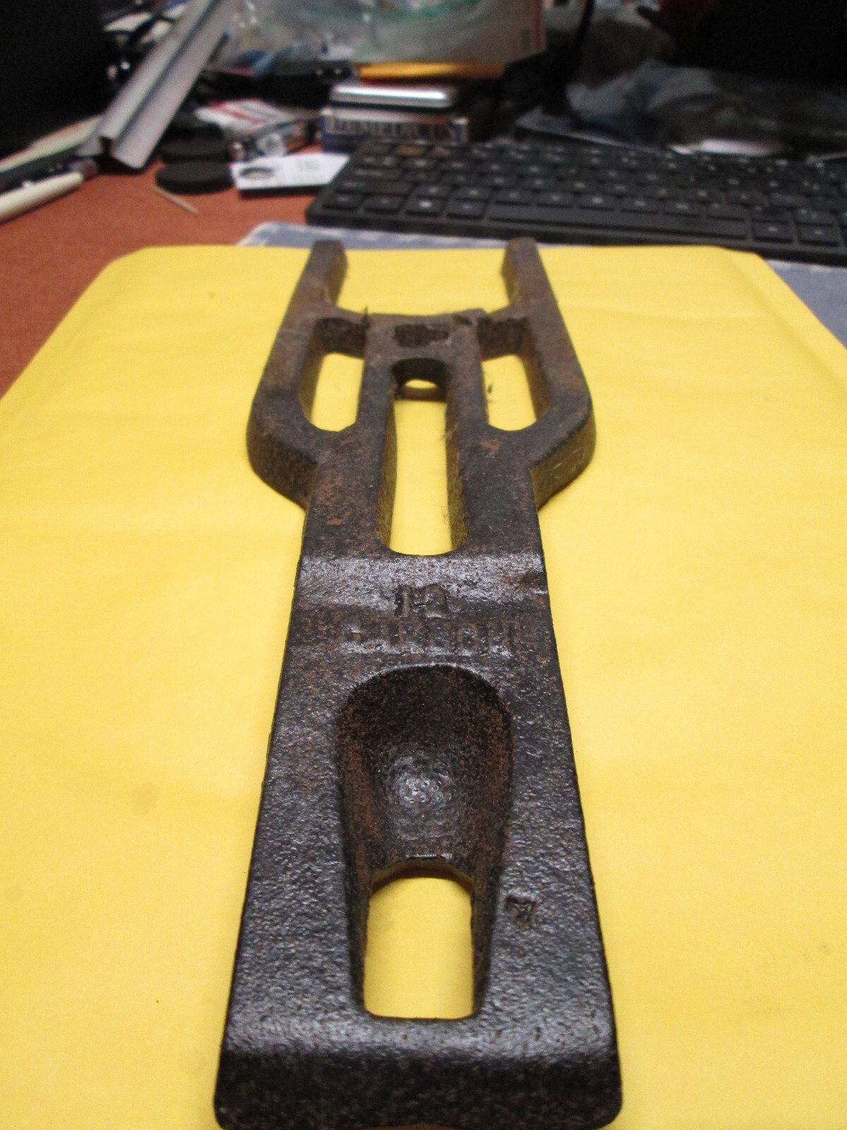1903-ACME CARBON #12 STOVE GRATE LIFTER, FORGED CAST IRON, (PART NUMBER #231)