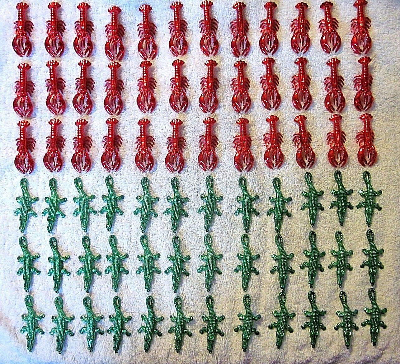 6 DOZEN (72 pieces) MIX “3 Doz RED CRAWFISH & 3 Doz GREEN ALLIGATOR TRINKETS”