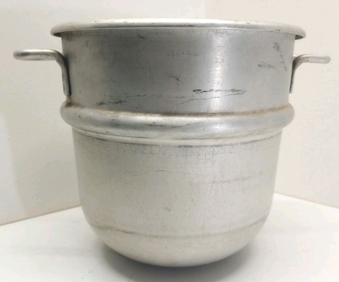 Vintage Commercial Aluminum Mixing Bowl 10.5in x 10.5in