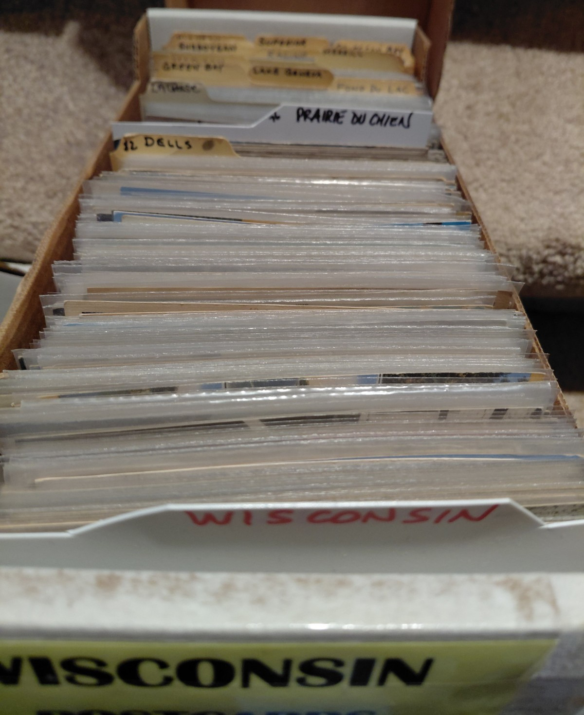 WISCONSIN Postcard Collection Lot of 900 Chrome Linen Printed US USA LOT #2