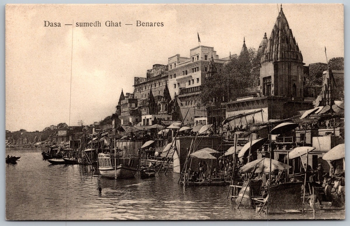 Postcard Varanasi Uttar Pradesh India Dashashwamedh Ghat Boats 1910s View