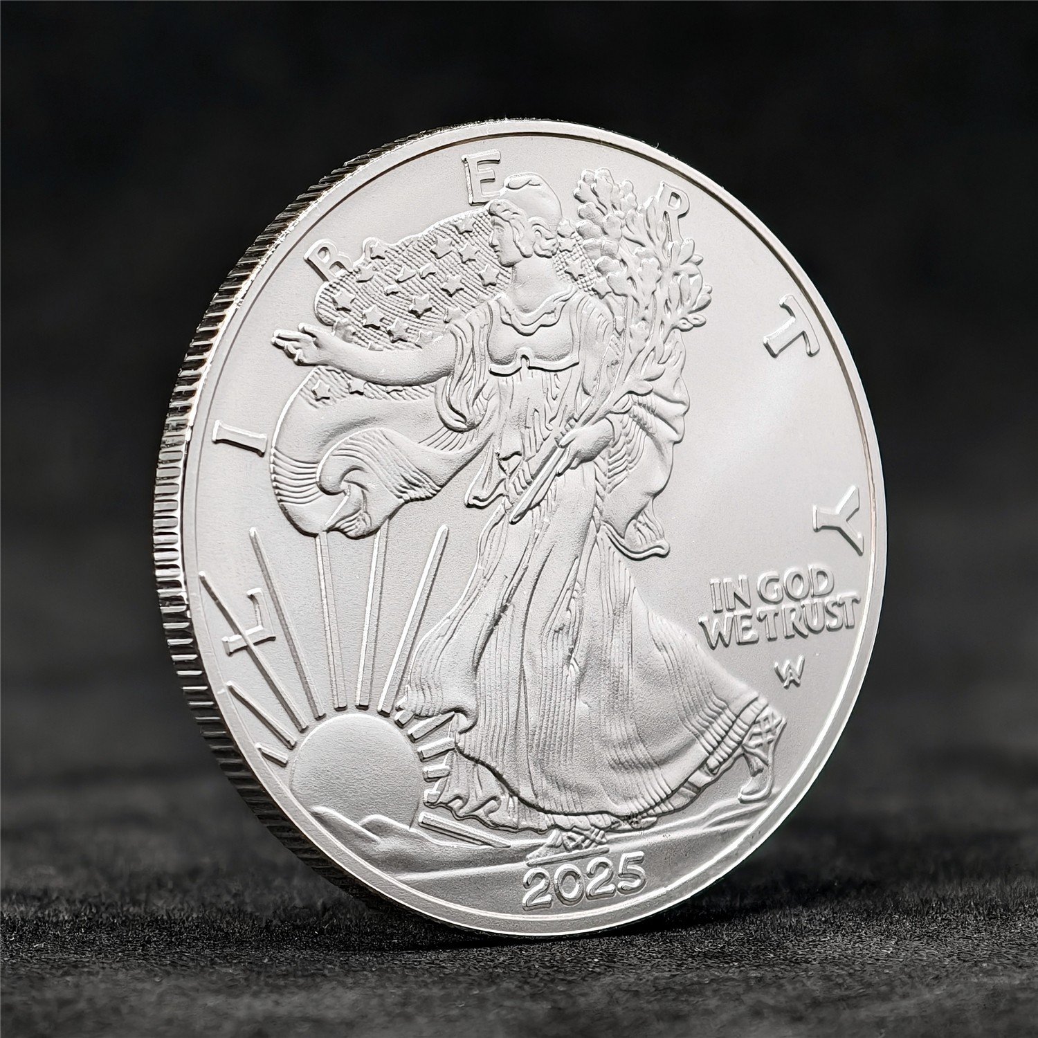 1 Oz 2025 .999 Silver Walking Liberty Silver Round Bullion Coin