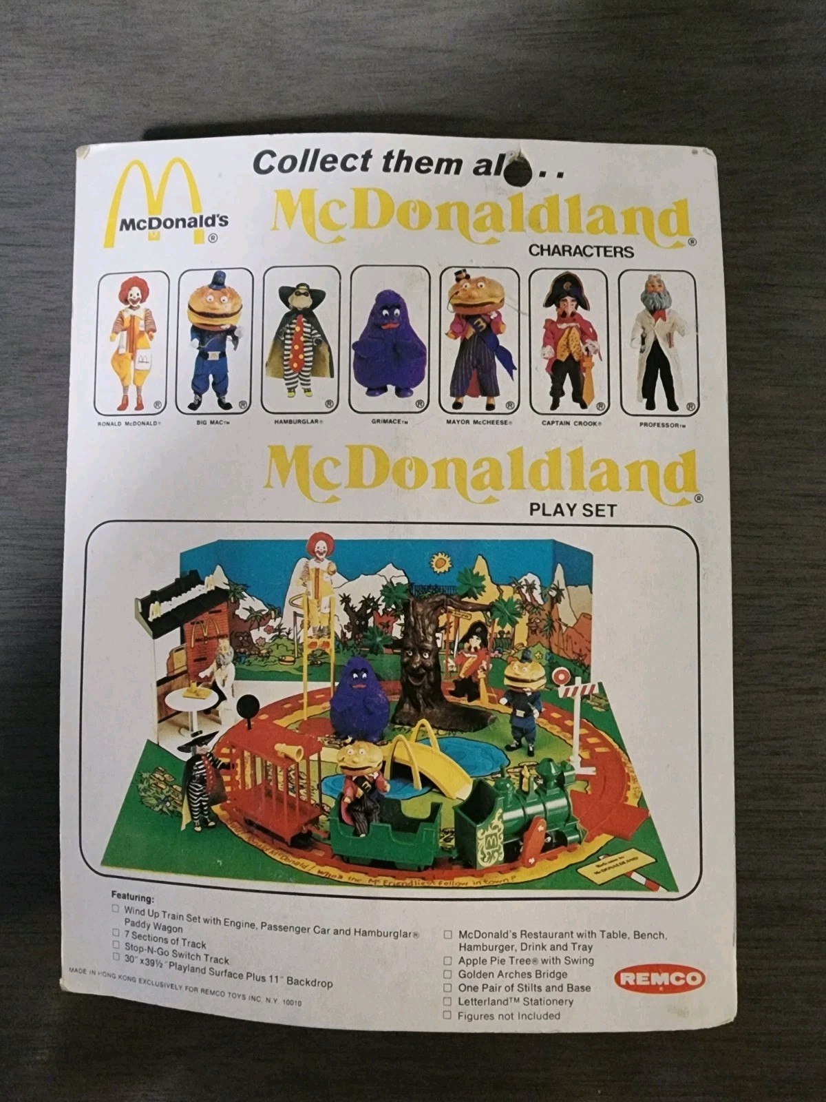 1976 REMCO MCDONALDLAND COMPLETE SET WITH EXTRA RONALD MCDONALD FIGURE.