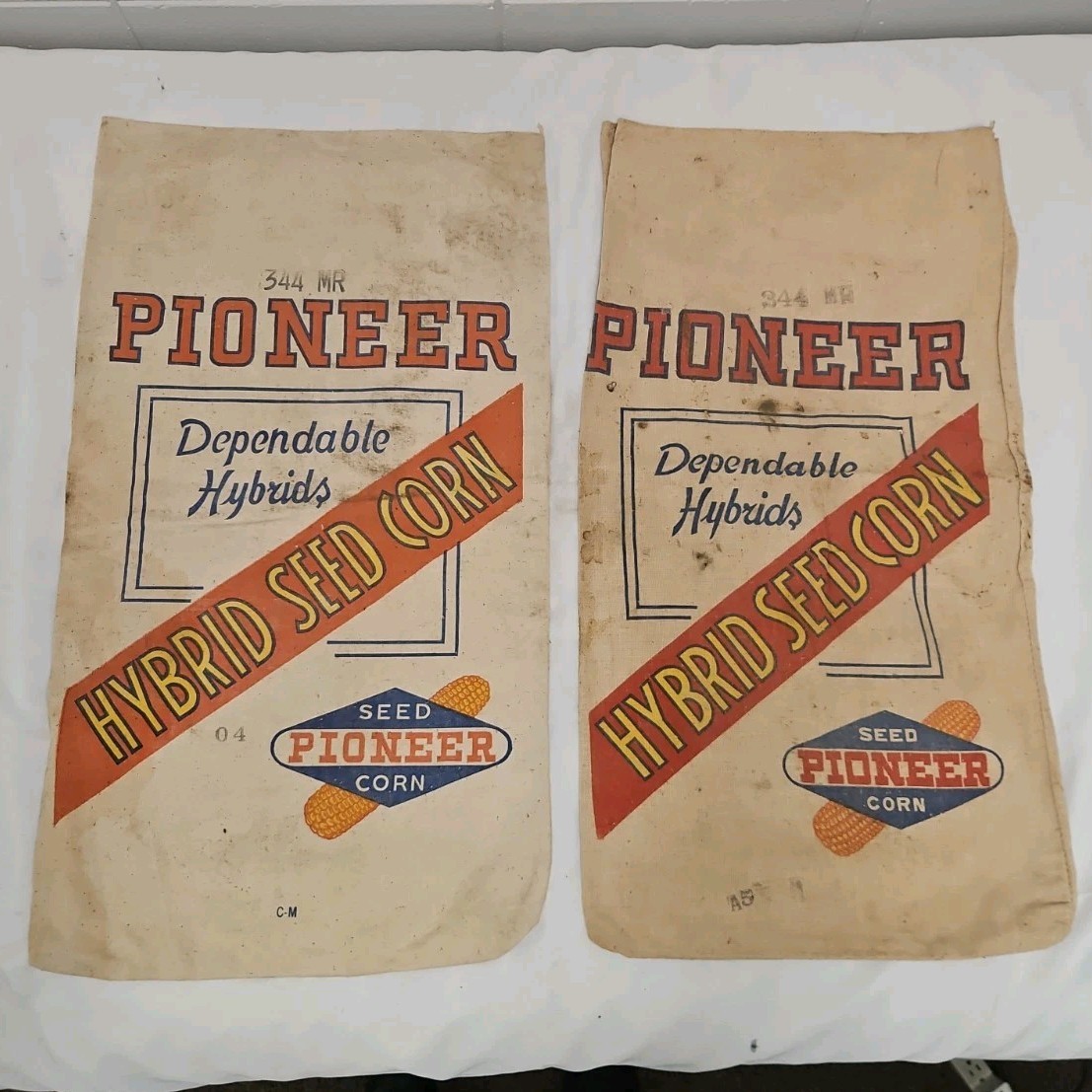 🌽 Vintage Pioneer Hybrid Seed Corn Cloth Bag Sack! 344-MR Lot Of 2 Bags