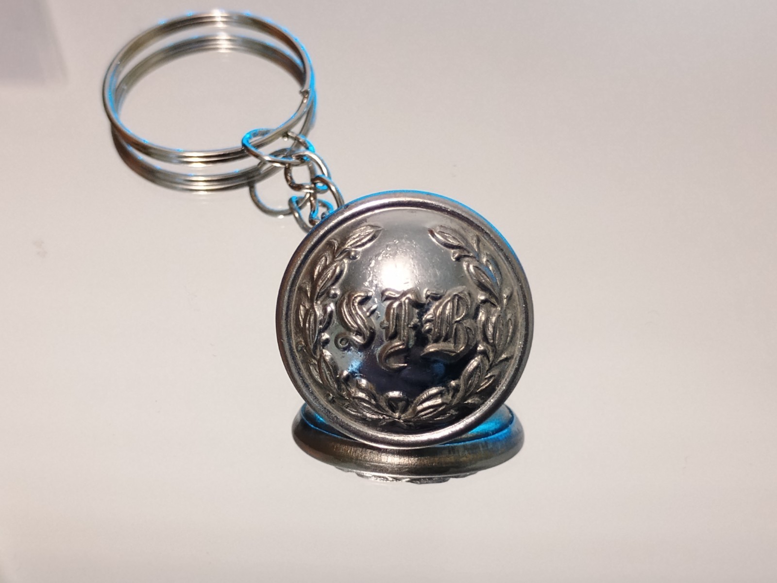 Surrey Fire Brigade Tunic Button Keyring. With Gift Pouch & Box.