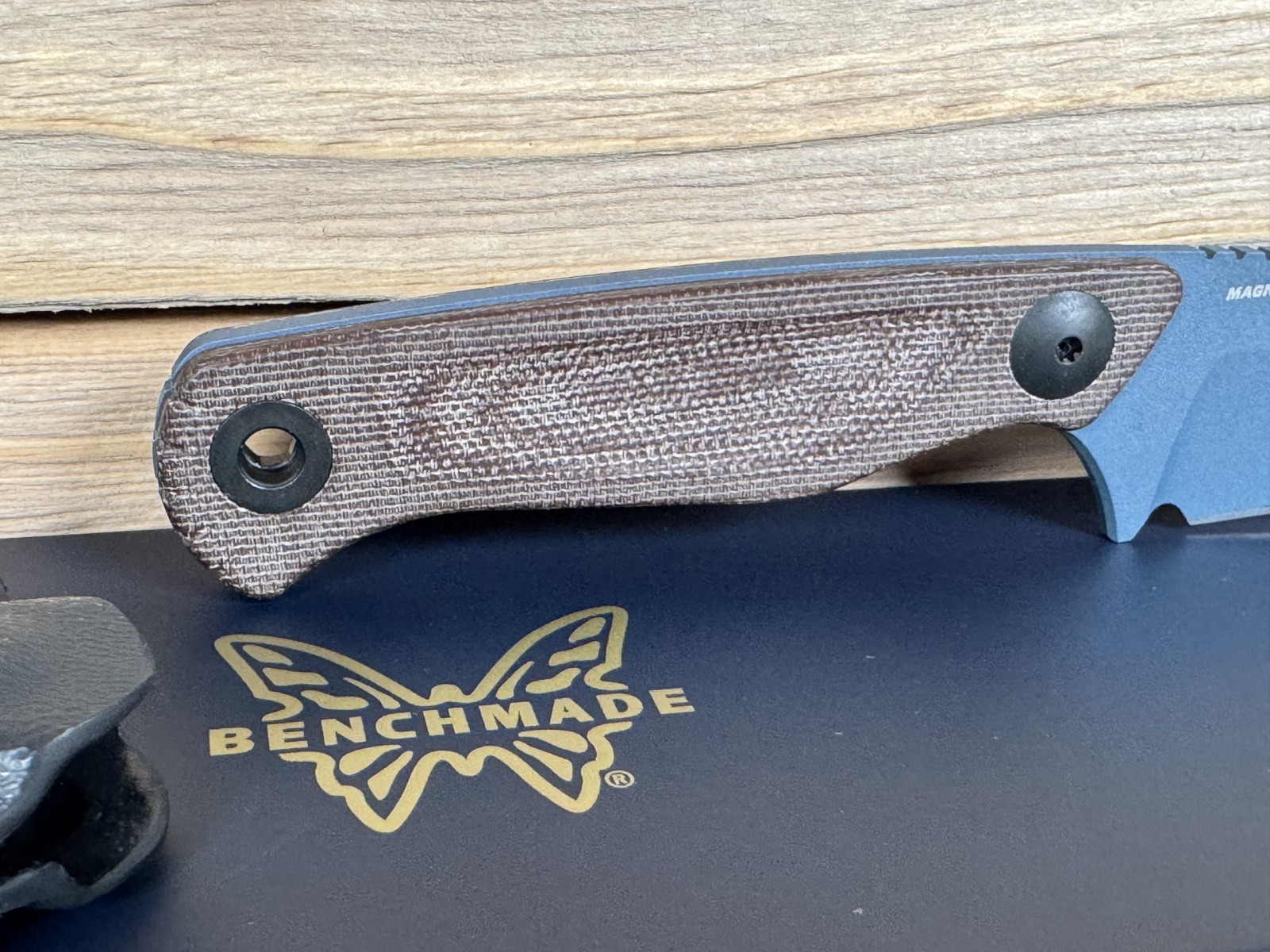 Benchmade Dacian Fixed Blade 3.54″ Blue Cerakote Brown Canvas Micarta 203BT-03