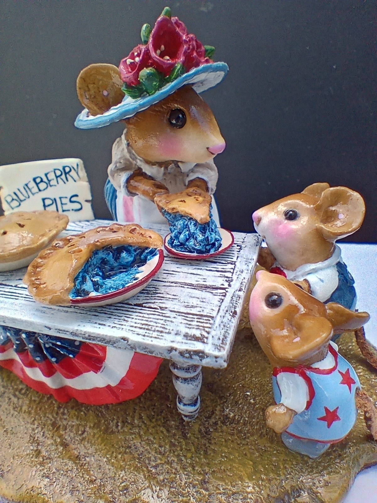 Wee Forest Folk JULY 4TH PIE FEST Made One Month Limited Edition RED WHITE BLUE