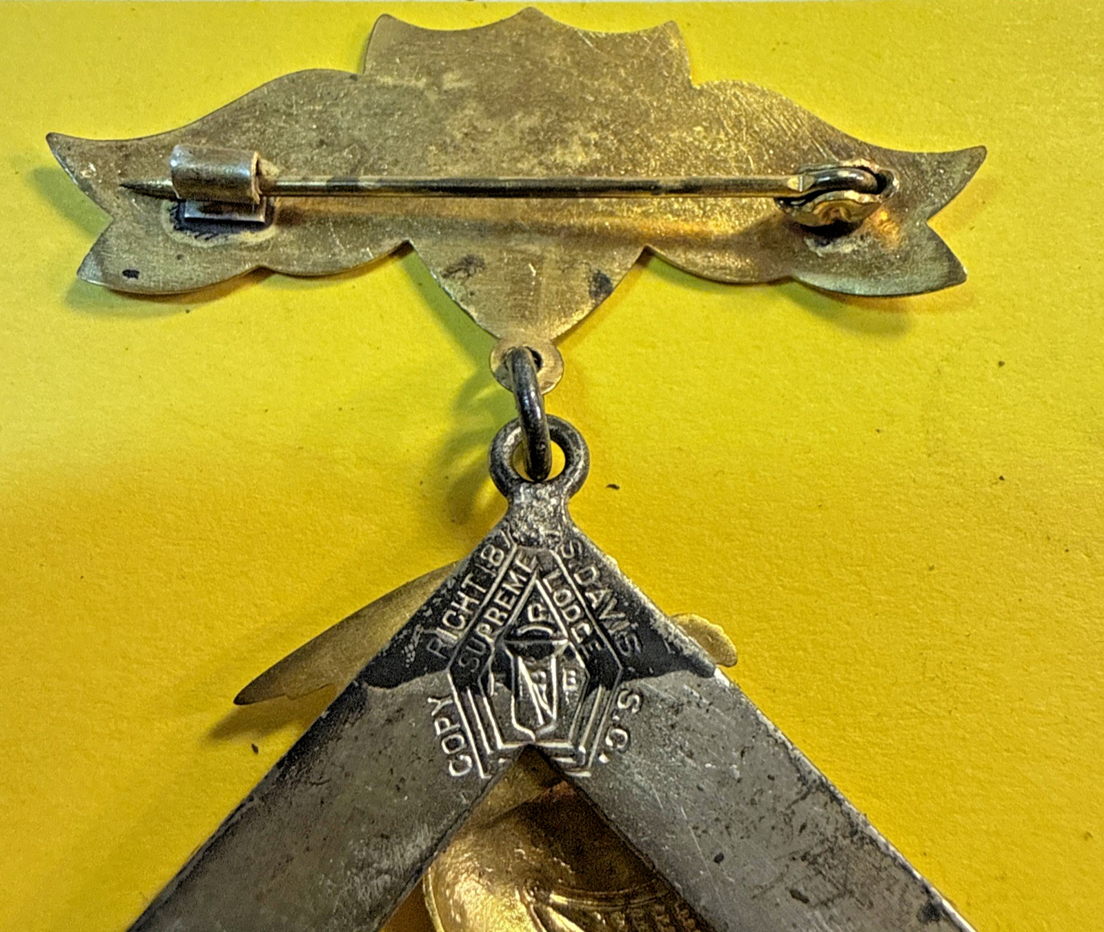 Antique Knights Of Pythias Large F.C.B. Silver & Gold Tone Pin/Medal 1874 + Case