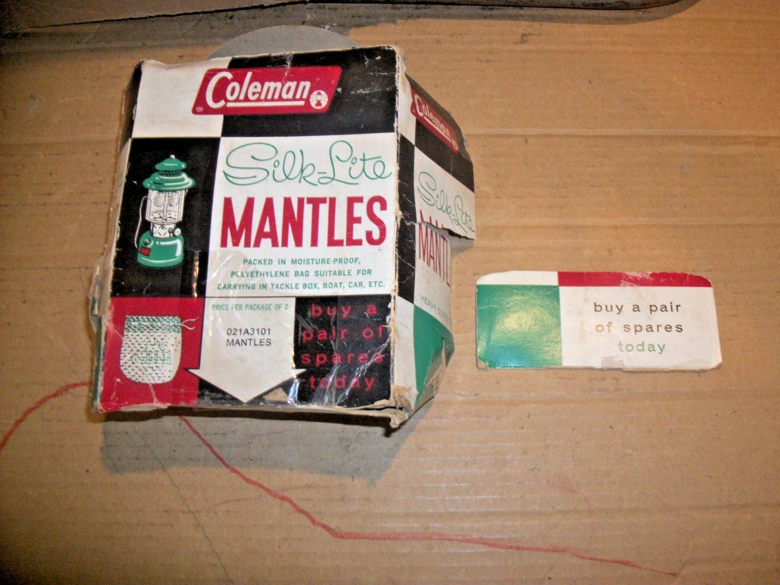 Vintage Coleman Silk Lite Lantern Mantle Empty Store Display Damaged Box
