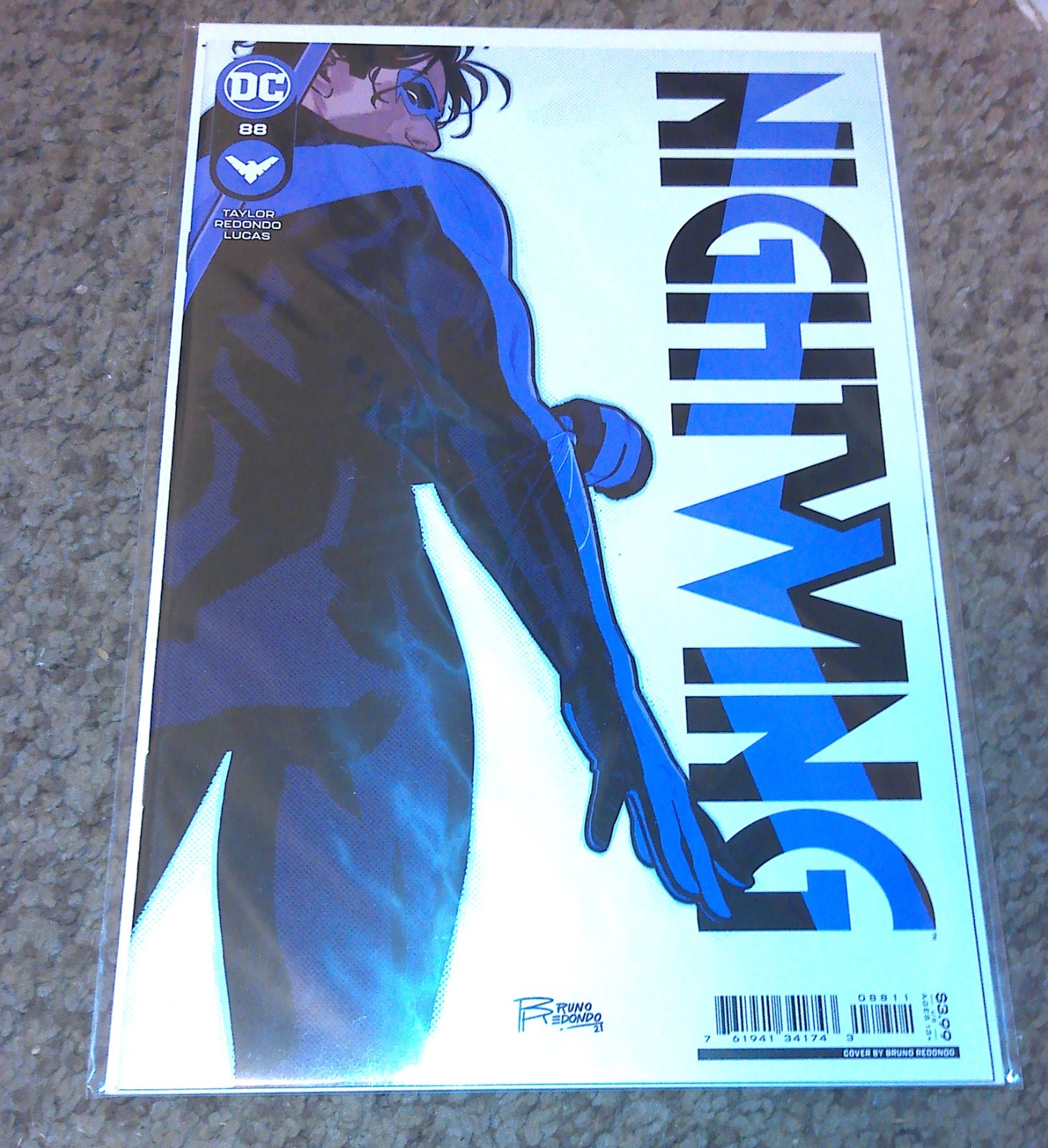 NIGHTWING 88 – NEW SUIT – BRUNO REDONDO DC 2022 – NEAR MINT