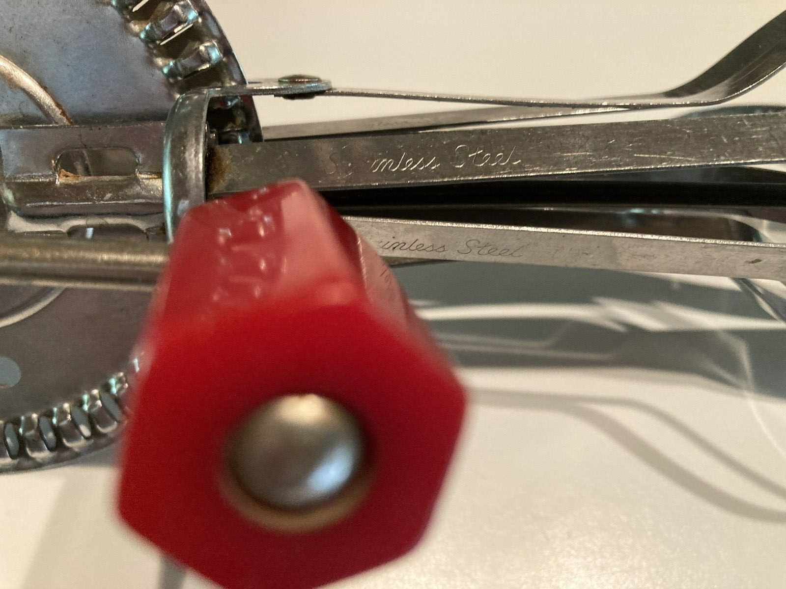 Ekco Red Bakelite Handle Hand Mixer Egg Beater Vintage Retro USA