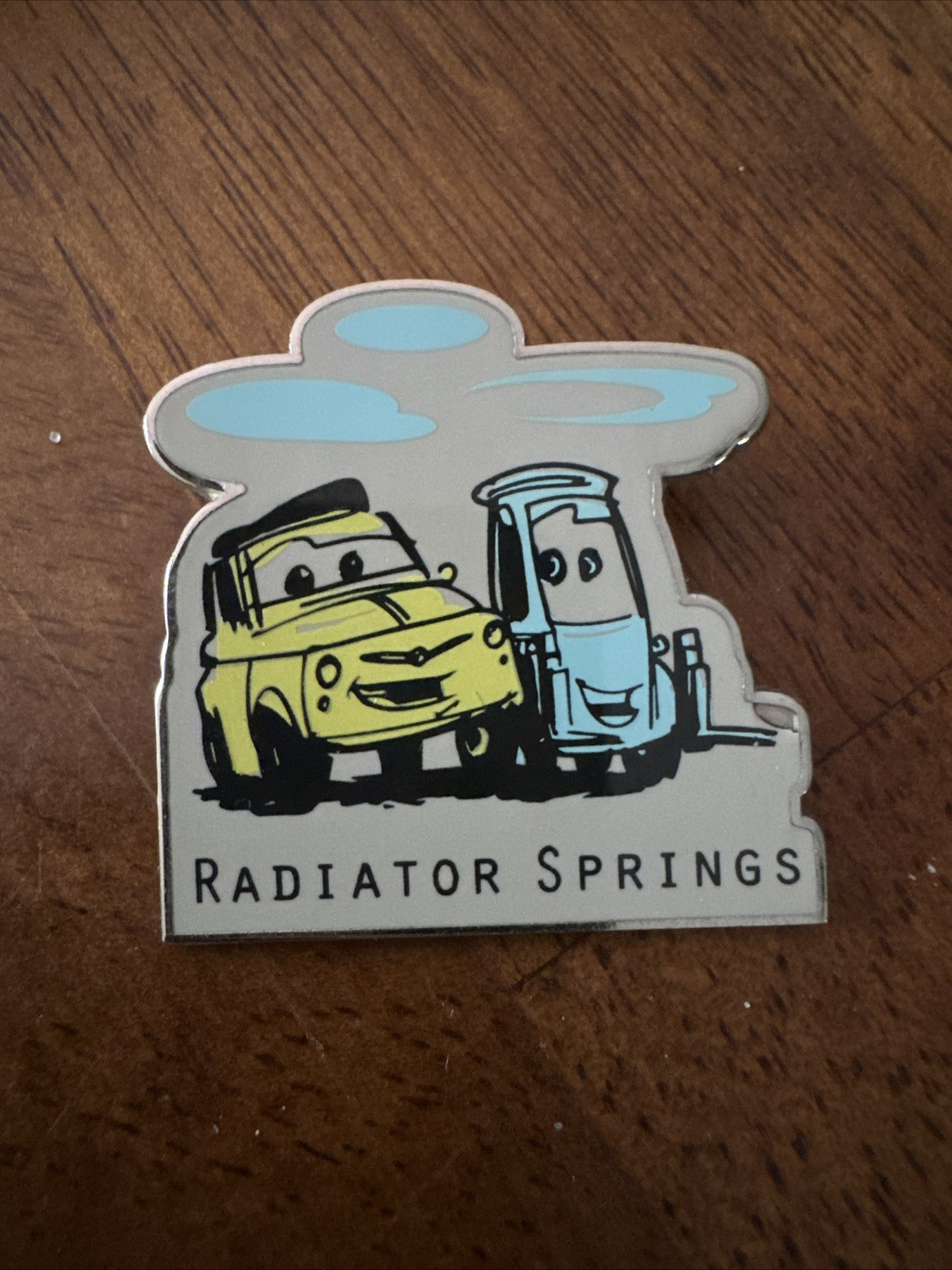 disney CARS radiator springs pin luigi and guido 2014