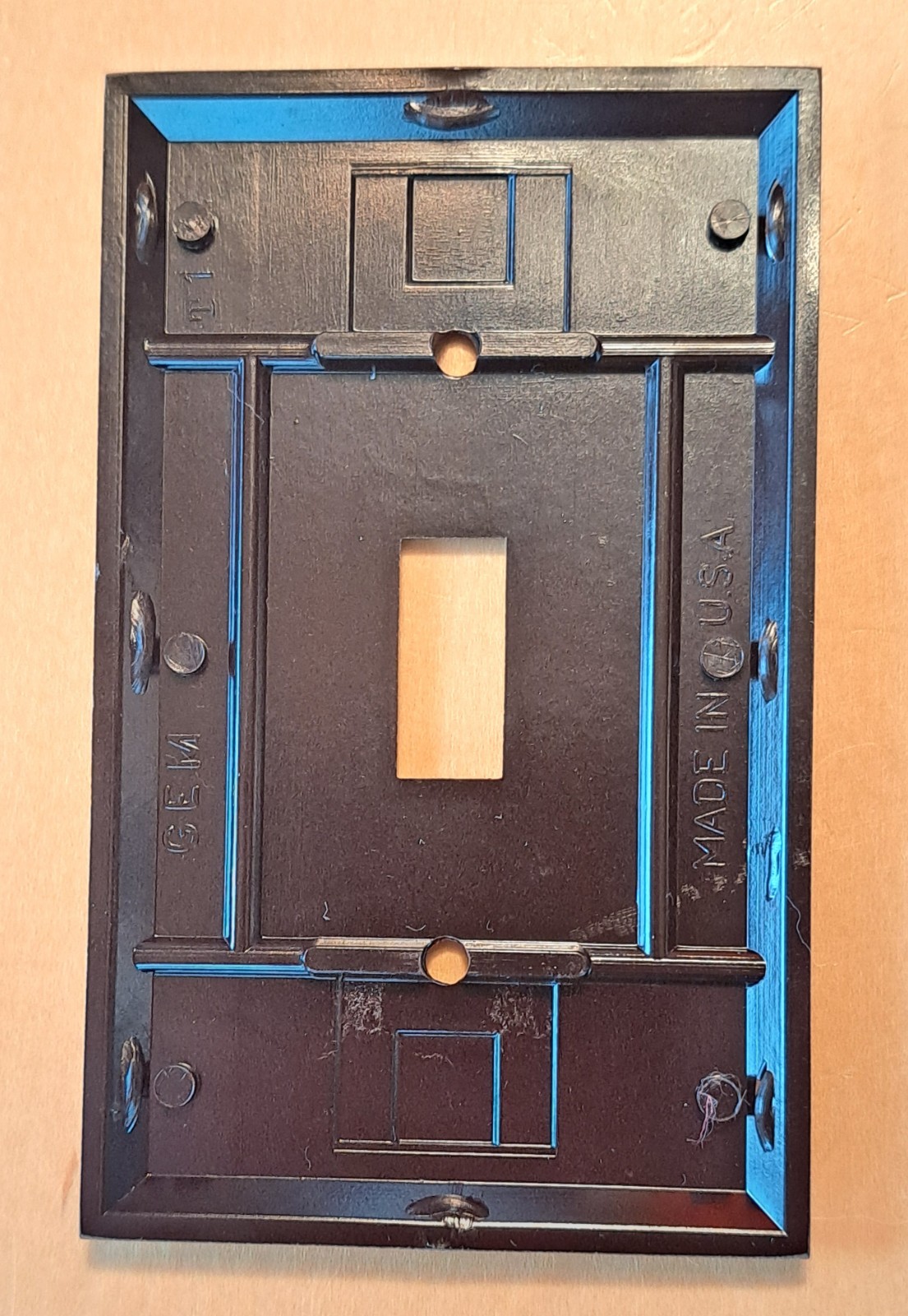 Vintage NOS GEM Brown Single Toggle Switch Wall Plate Cover