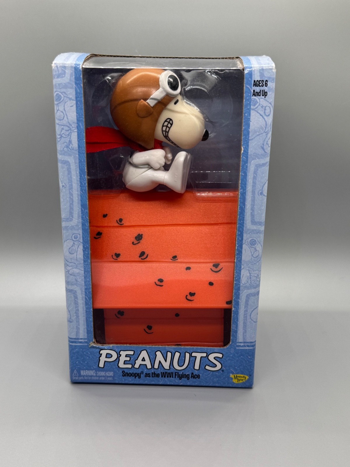 SDCC 2004 PLAYING MANTIS MEMORY LANE PEANUTS SNOOPY AS WW1 FLYING ACE