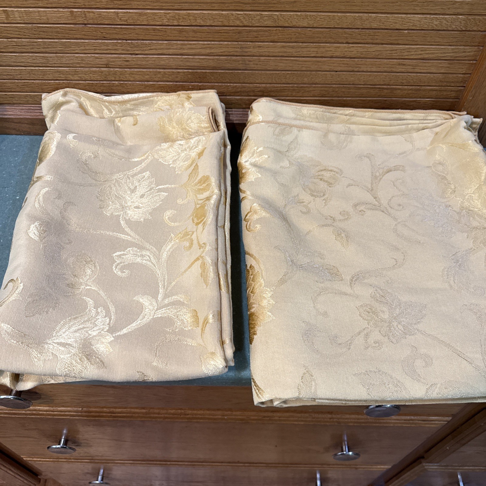 2 Vtg Gold Damask Tablecloths Oblong 56×80 & Rectangle 60×102 Reversible