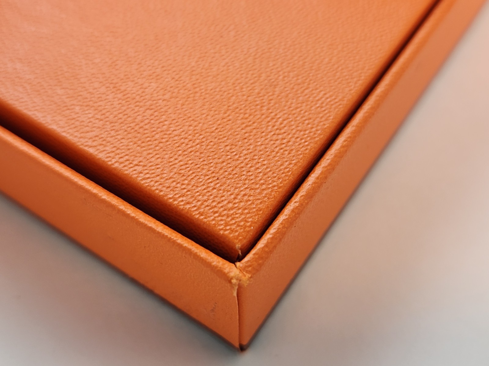 Authentic Hermès HERMES Box Empty Orange Container Gift For Apple Watch Belt