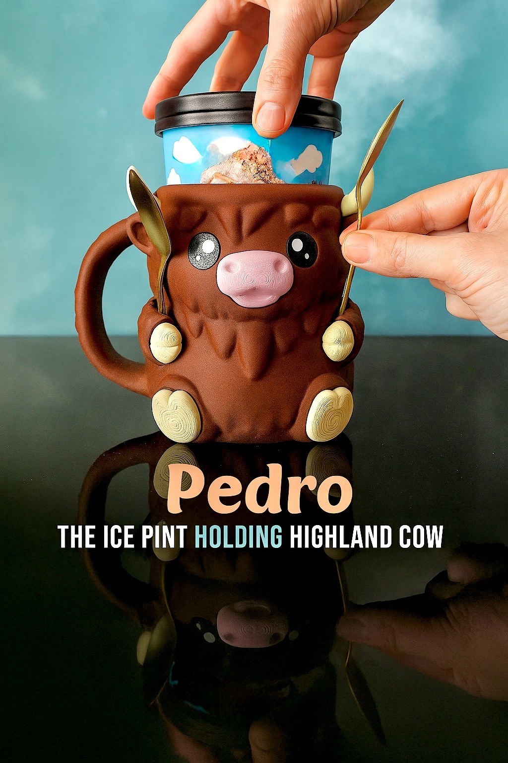Ferdinand the Highland Cow Ice Cream Holder – Fits Pint Size – Eco-Friendly