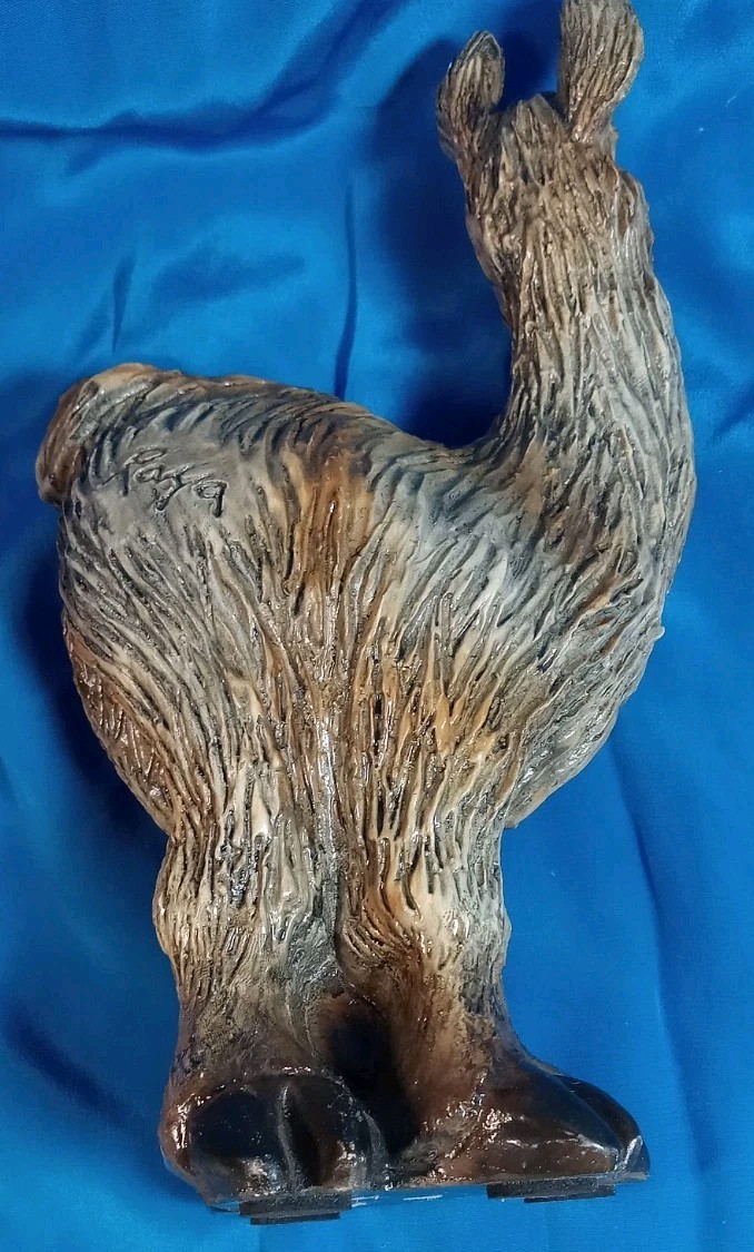 John Raya LAMA Figurine Signed 2000 ON HEAL AND ON RUMP