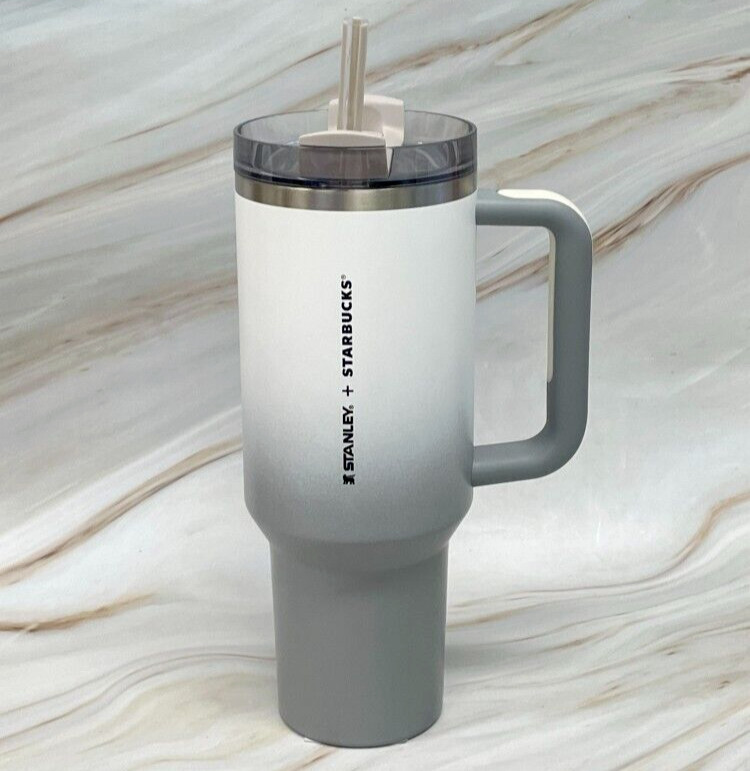 STARBUCKS Korea 2024 Stanley Gray Quencher Handle Tumbler 40oz (1183ml) limited