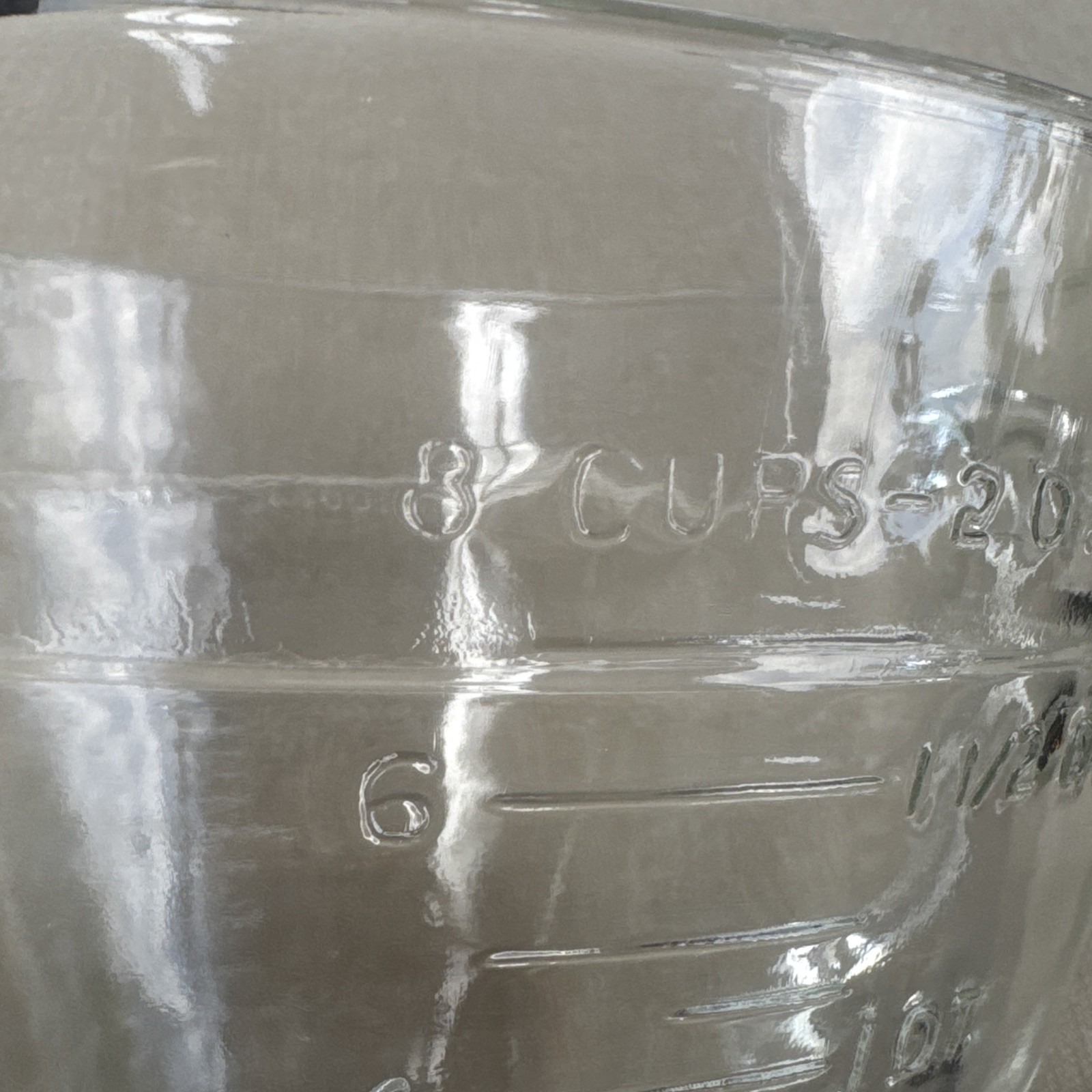 FireKing Variant Anchor Hocking 8-cups 2 Quarts Measuring Cup Glass USA 88