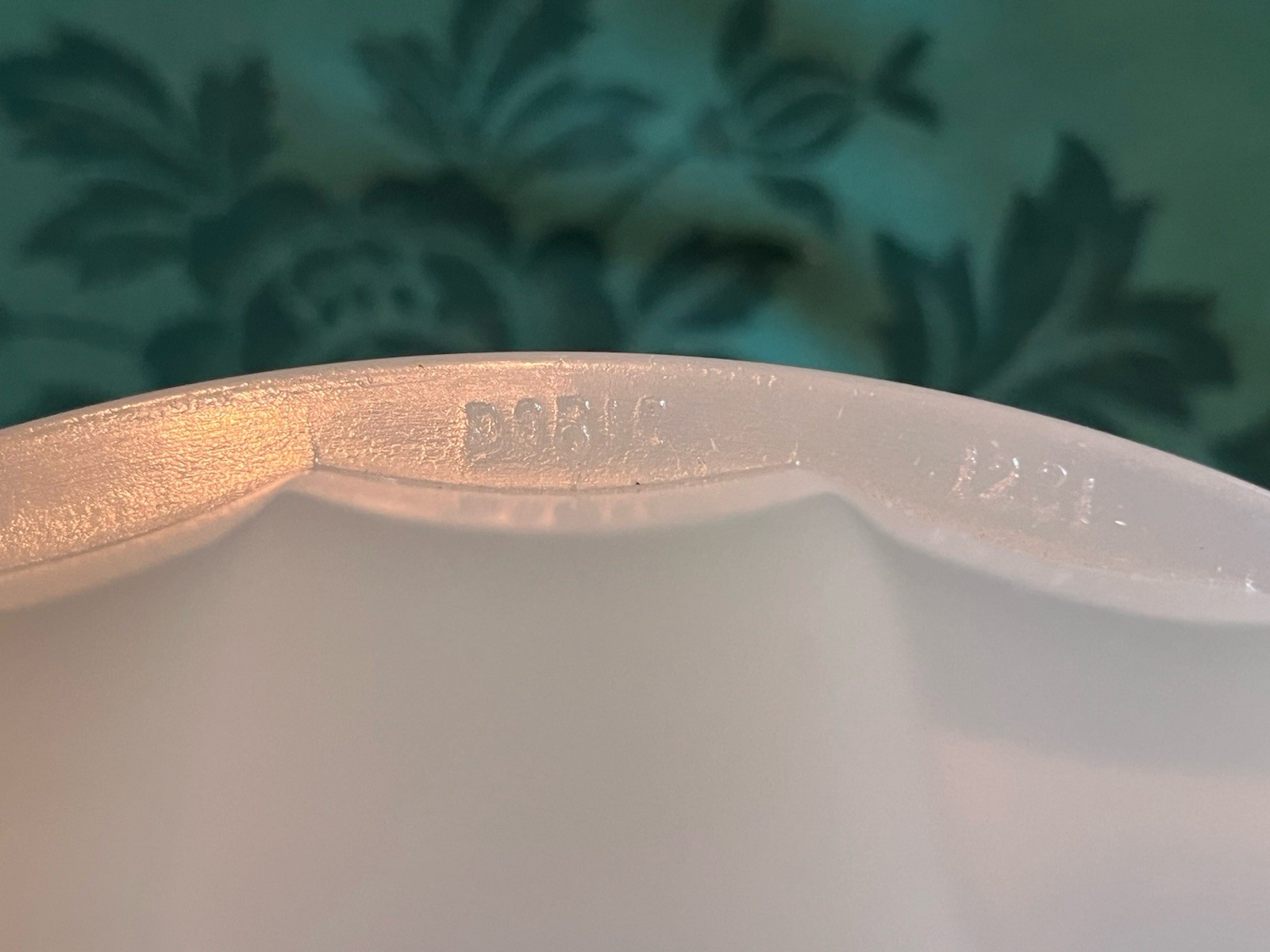 HTF Pullman Train Marked JEFFERSON DORIC Clambroth Drop In Glass Shade 10” Dia