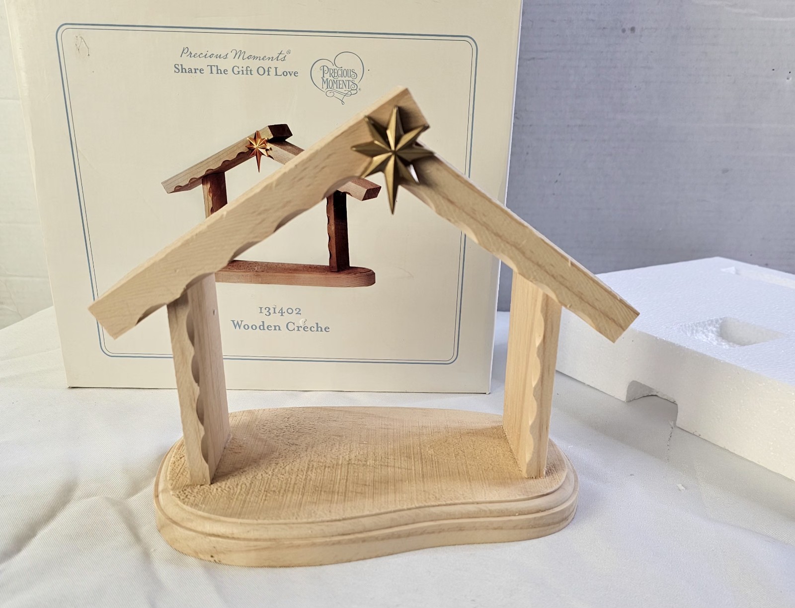 Precious Moments Creche Wood Nativity Figurine 131402 New NOS 2012