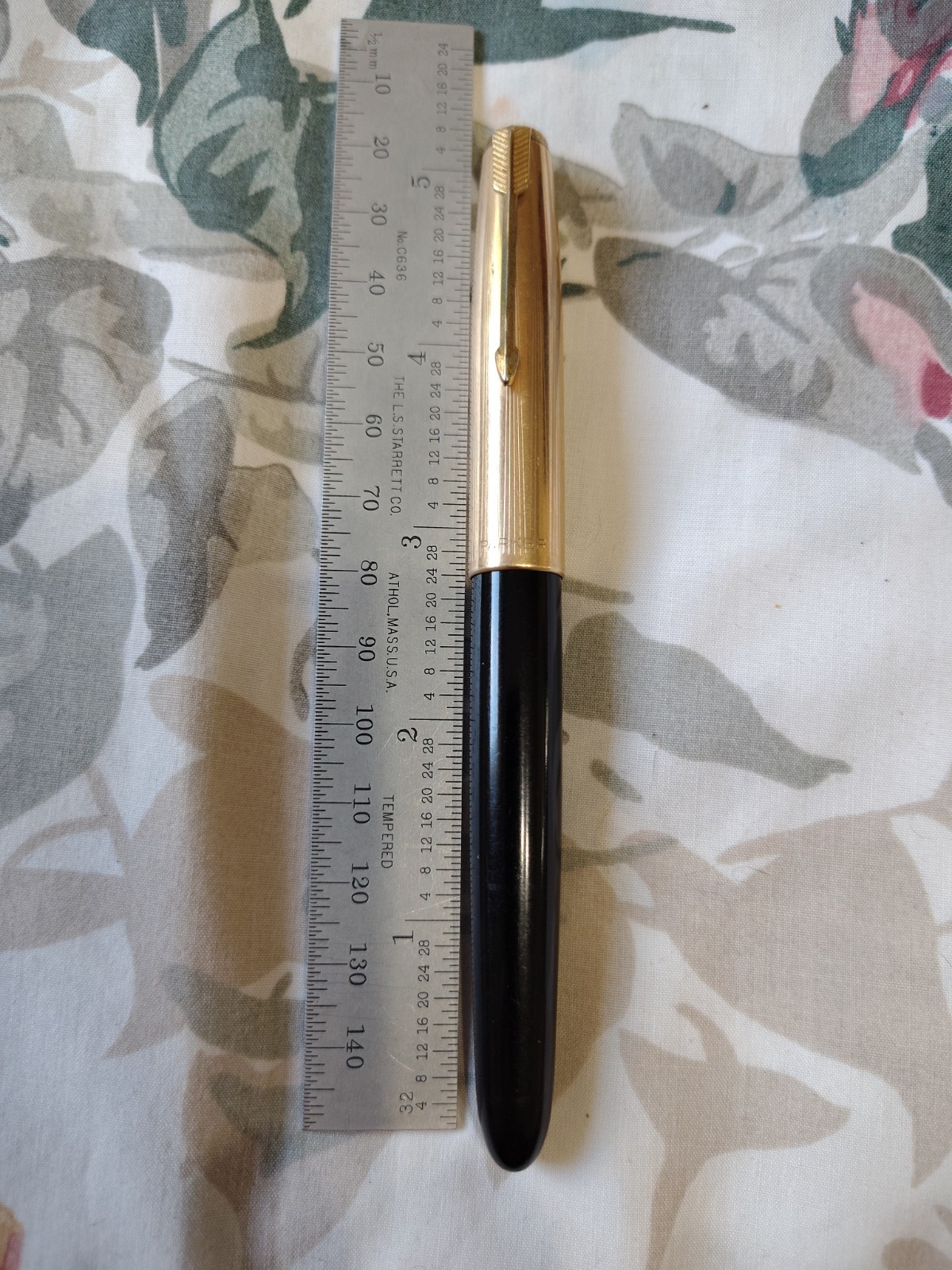 Parker 51 Gold Filled 1/10 12k Cap Black Barrel Fountain Pen EF 14k Gold Nib