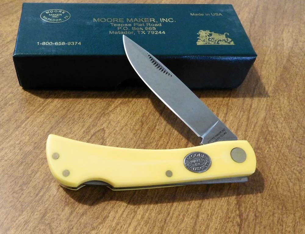MOORE MAKER New 3102LBB Yellow Sodbuster W/Lanyard Hole Lockback Knife/Knives