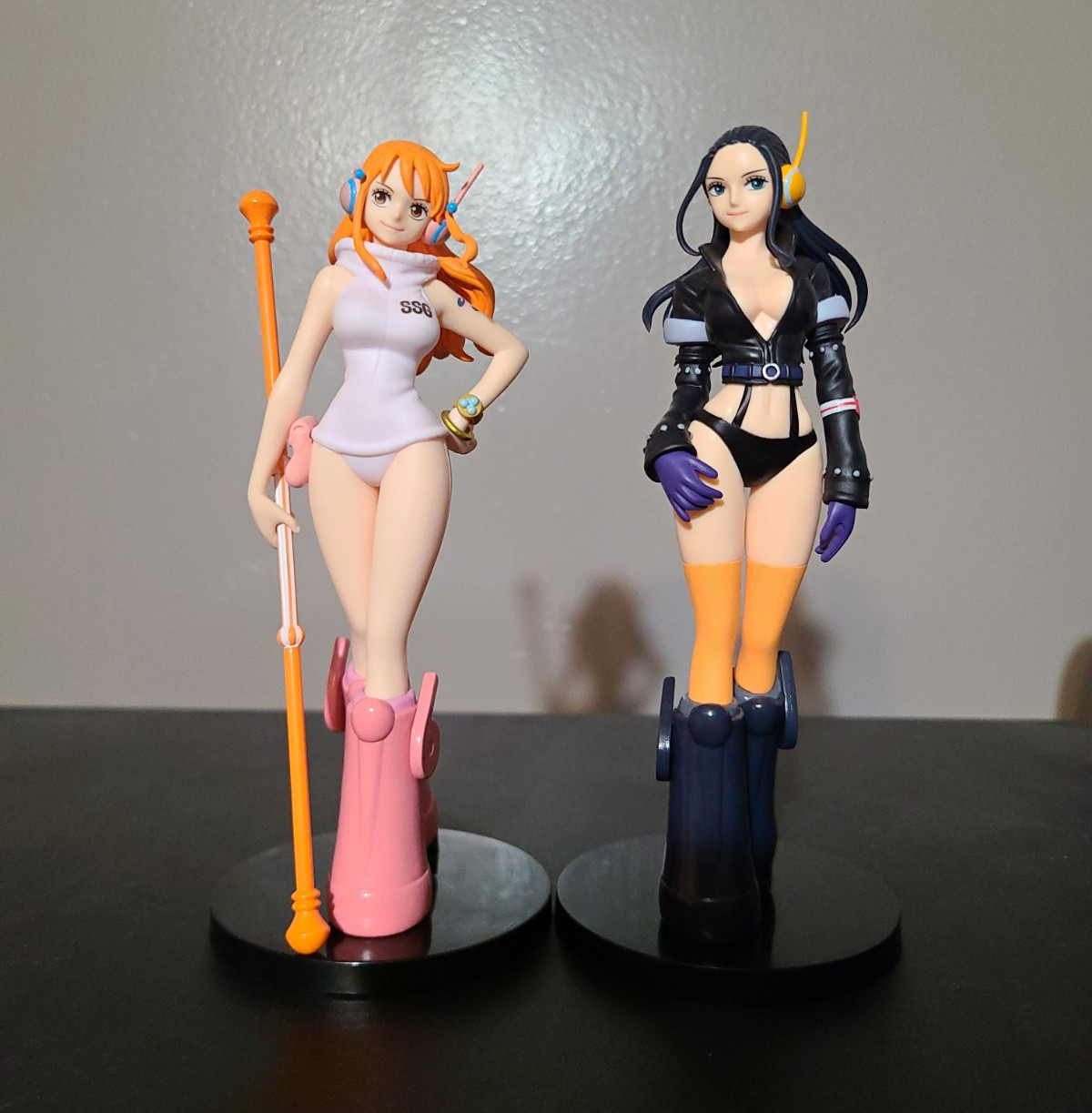 One Piece Nami & Nico Robin Anime & Manga Figure Set Lot of 2 Figures With Box