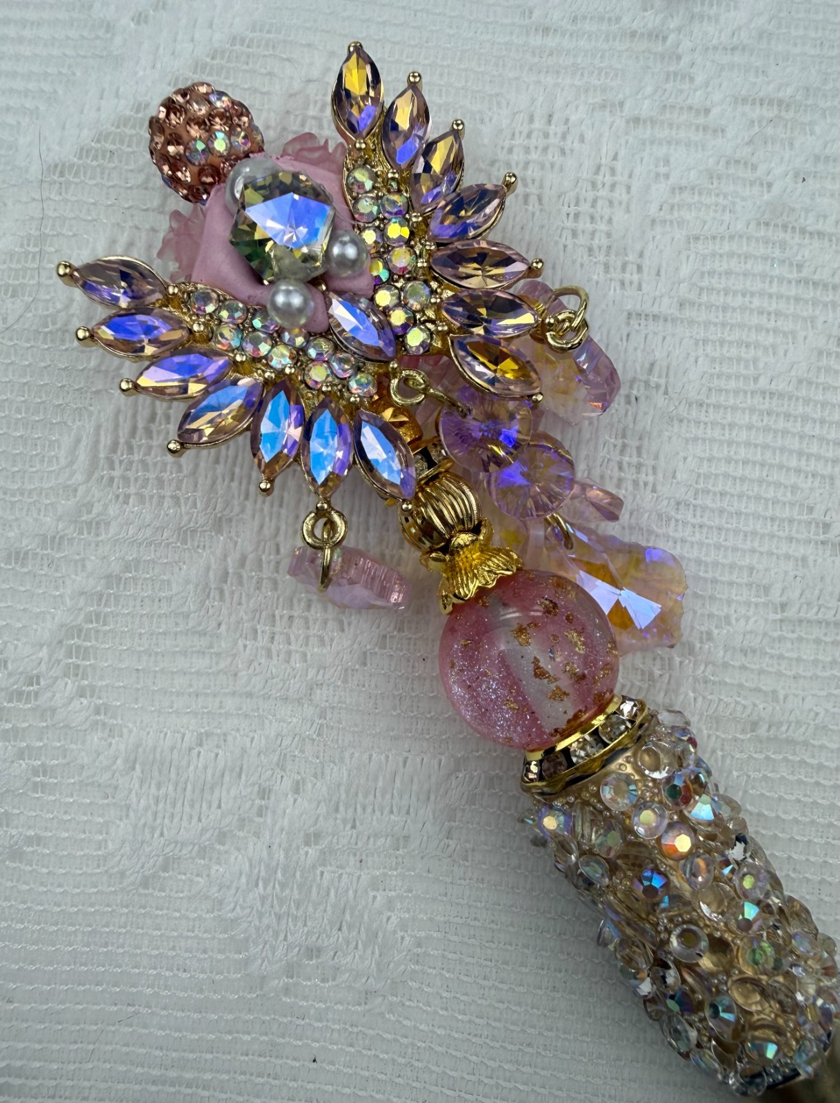 Custom beaded pens. Springtime floral! Gifts. Basket filler. Journal. Collect!