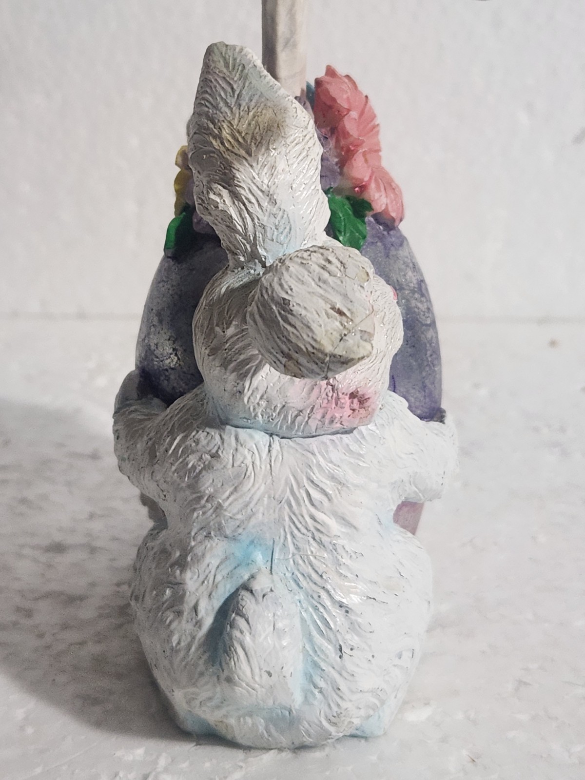 Easter Egg Tree Decoration 2 Cute Resin Bunnies Holding Egg at Base of Tree 14½”
